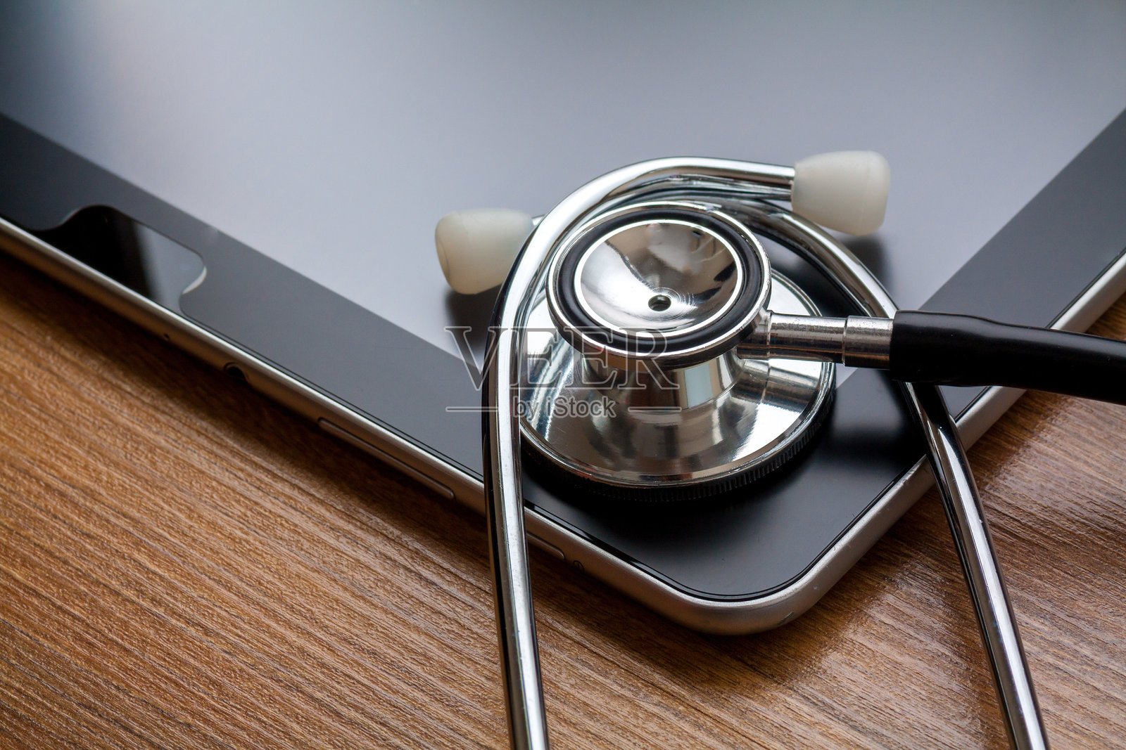 数字平板听诊器的特写照片摄影图片