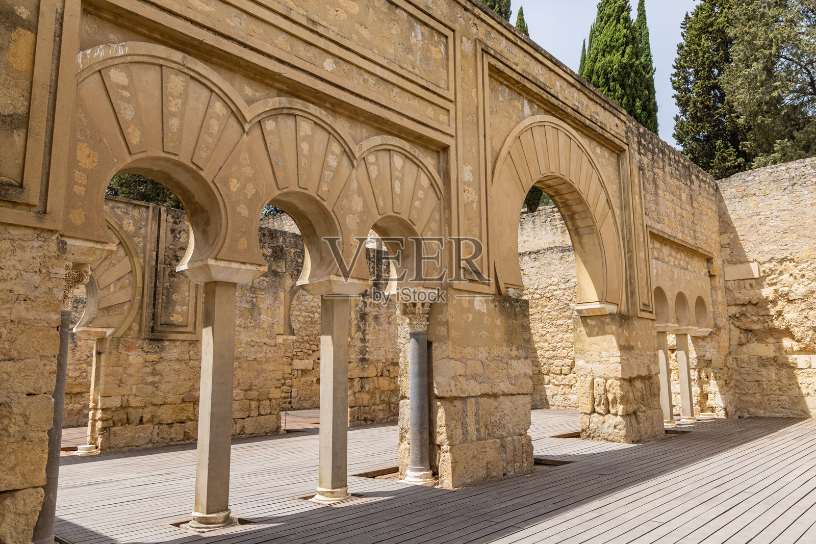 麦地那阿扎哈拉的考古遗址,科尔多瓦外的摩尔人防御宫殿。照片摄影图片
