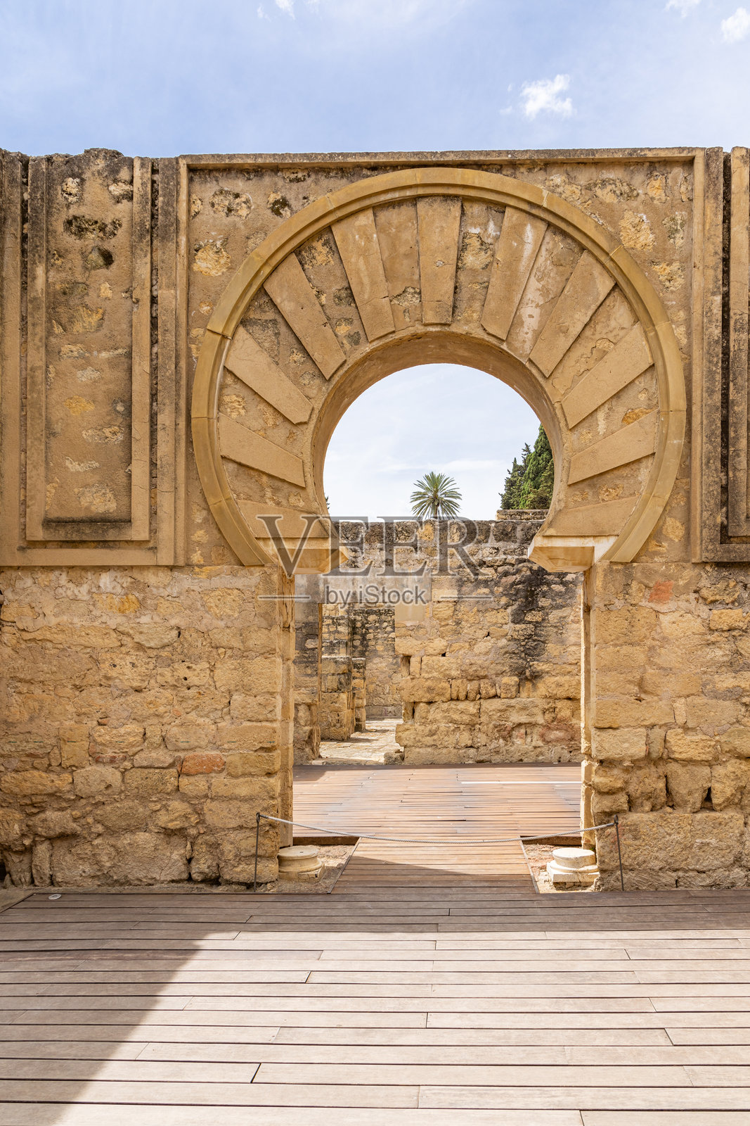 麦地那阿扎哈拉的考古遗址，科尔多瓦外的摩尔人防御宫殿。照片摄影图片