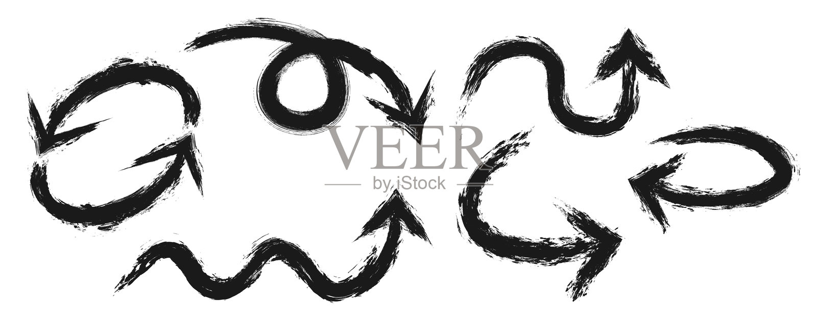 一组黑色箭头图标与笔触样式。箭头与垃圾的概念孤立在白色背景。颗粒状的、肮脏的、满是灰尘的、生锈的或肮脏的纹理符号。弯道和转弯标志。手绘涂鸦元素撤消，重做，向上，或向下的过程插画图片素材