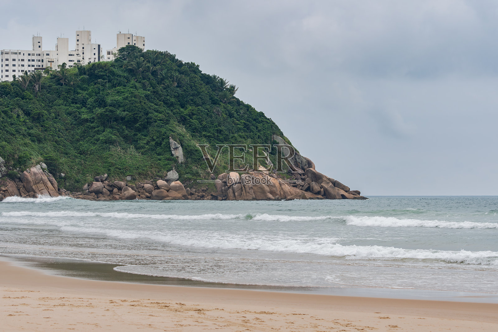 巴西瓜鲁哈的Tombo海滩。照片摄影图片