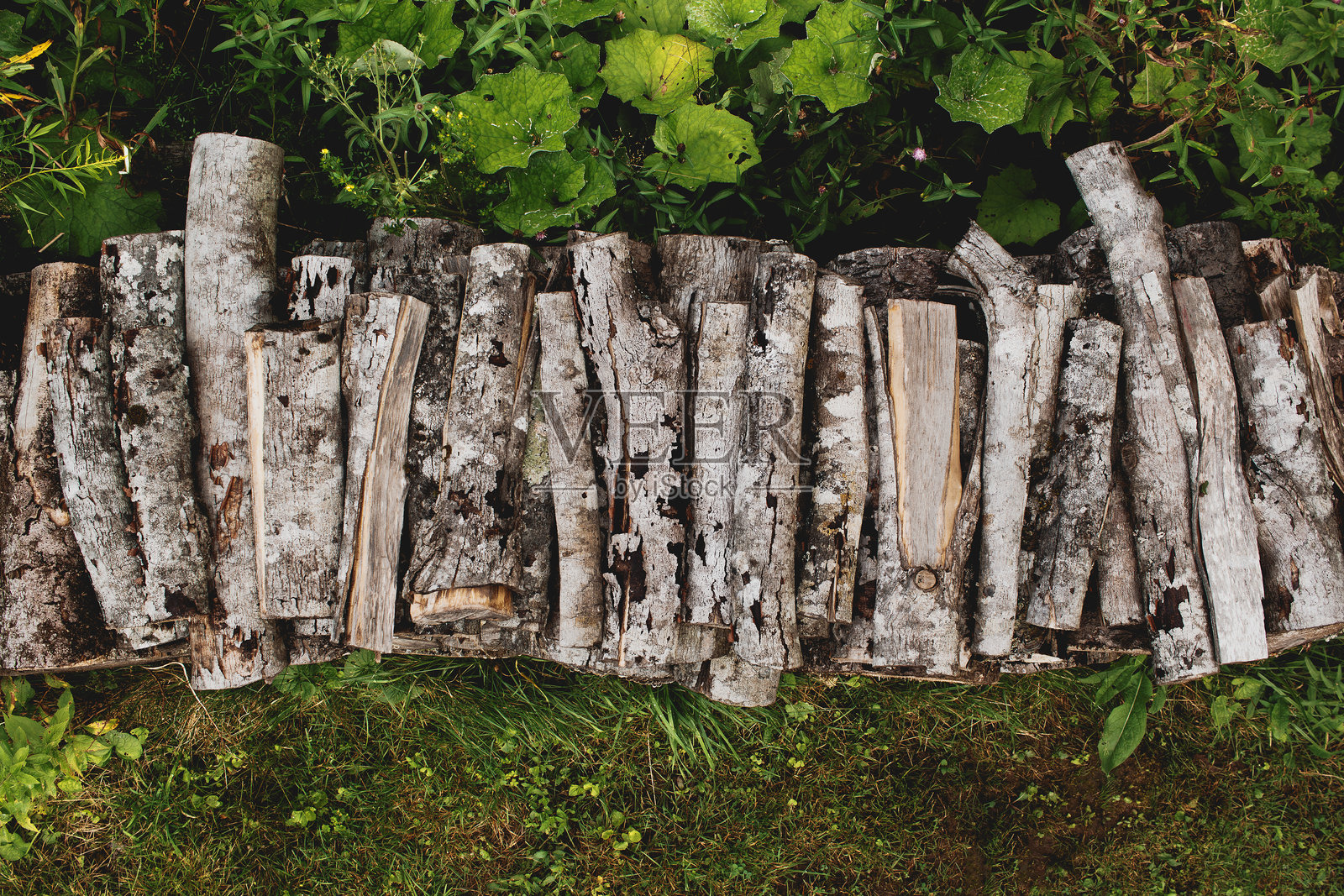 堆柴火照片摄影图片