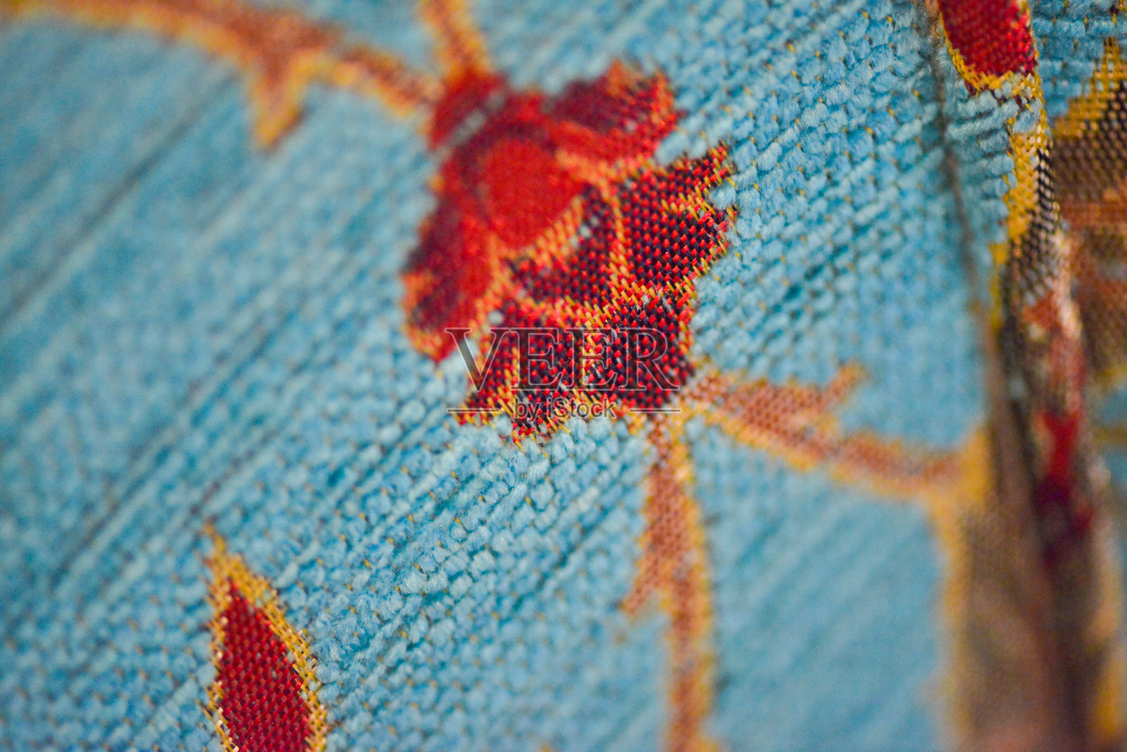 纹理优雅:绿松石奥斯曼沙发细节照片摄影图片