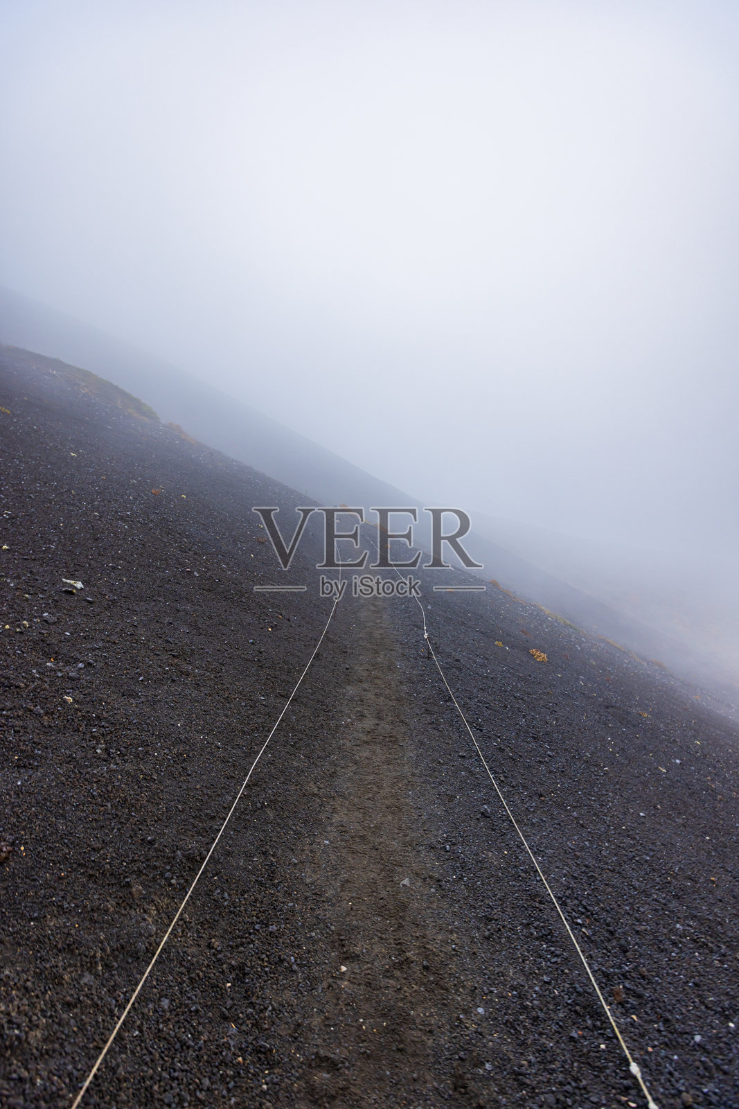 秋田县秋田山的秋叶景色照片摄影图片