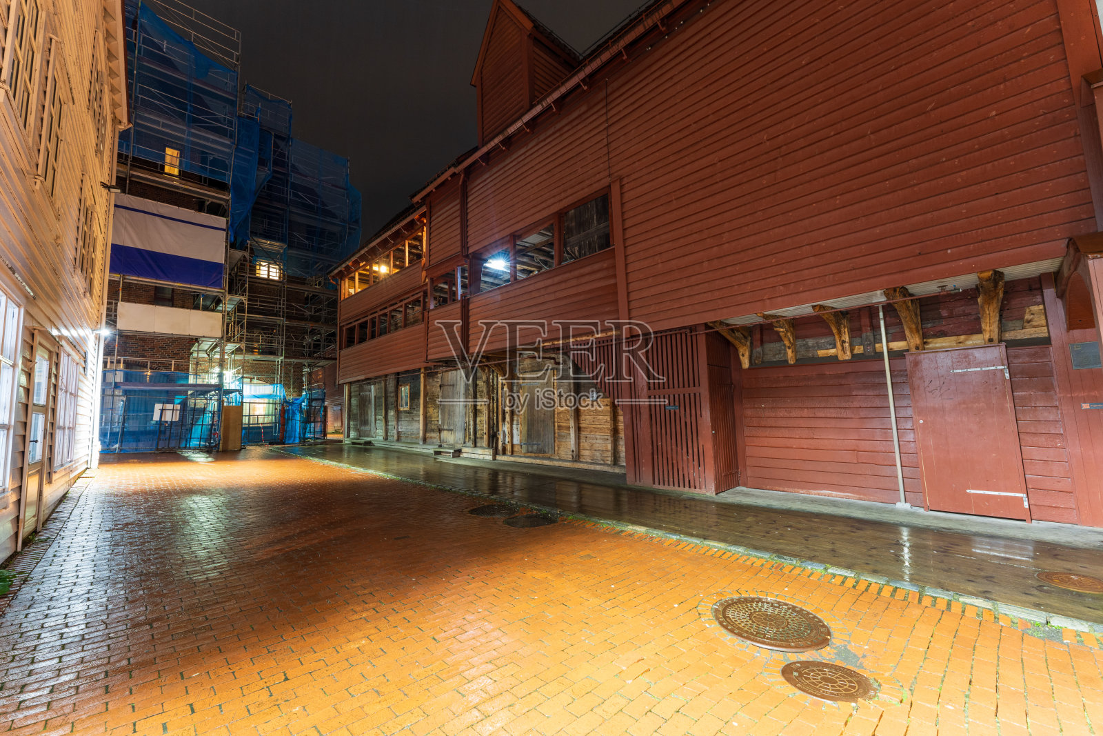 卑尔根的夜景，卑尔根的历史街区，联合国教科文组织世界遗产。照片摄影图片