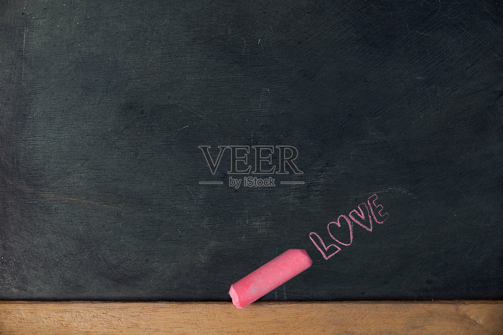 黑板上的爱情文字特写照片摄影图片