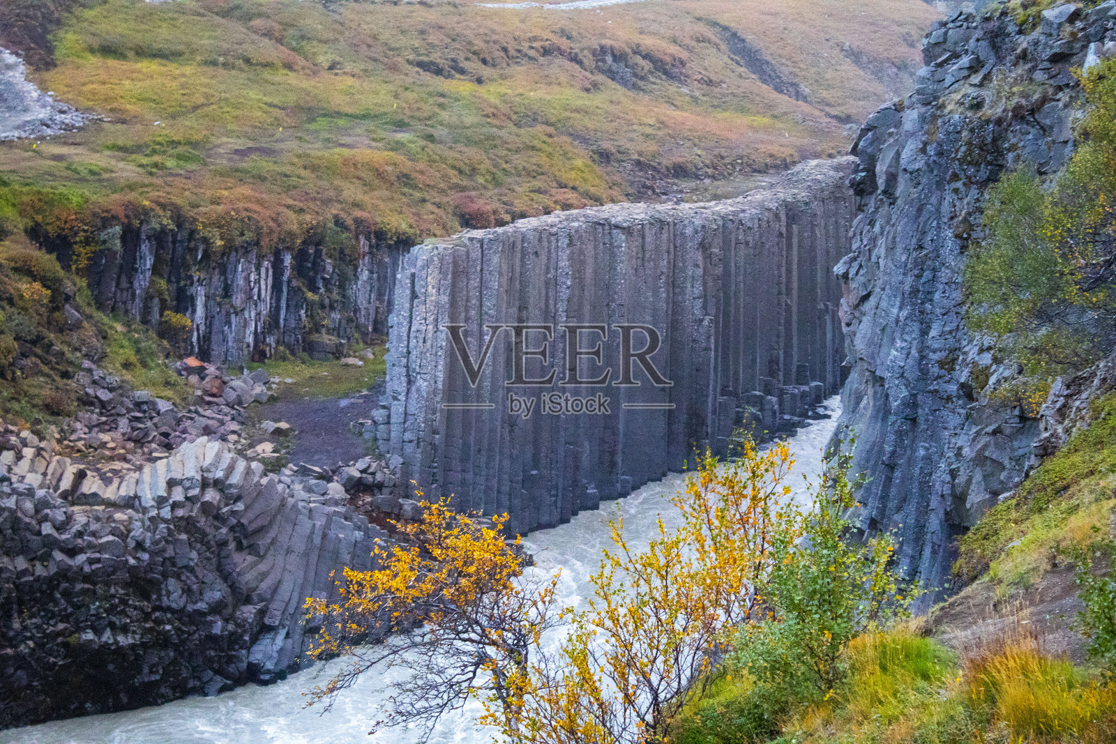 Studlagil峡谷照片摄影图片