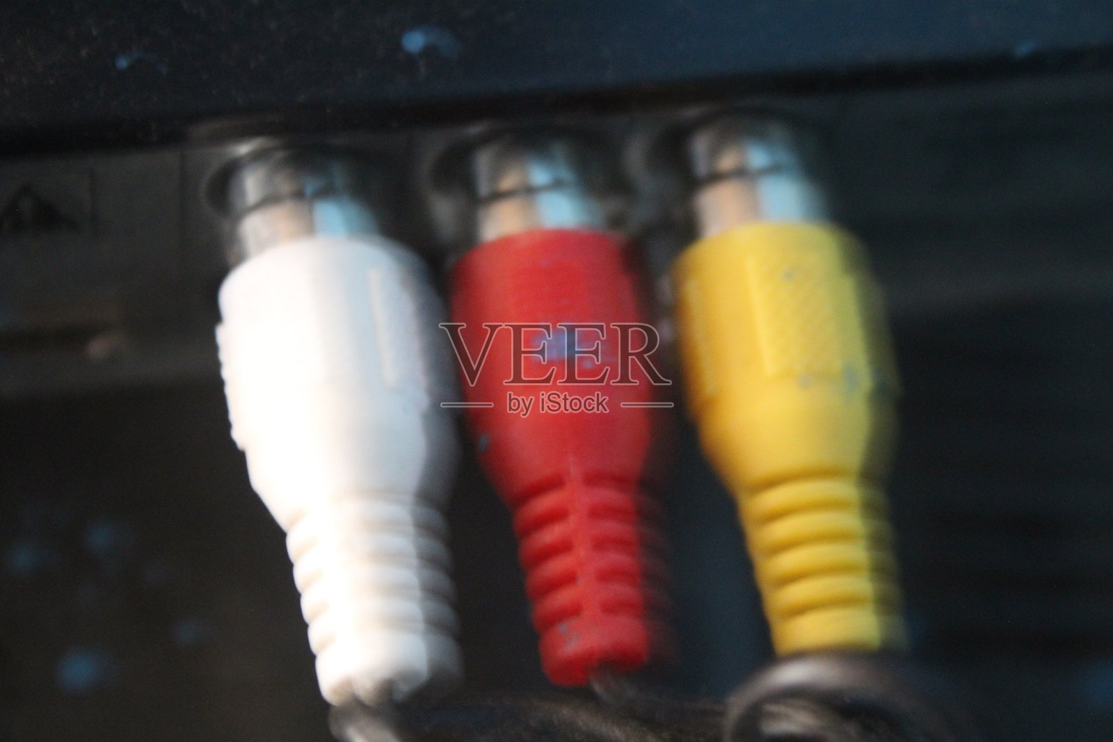 三色插孔电缆连接照片摄影图片