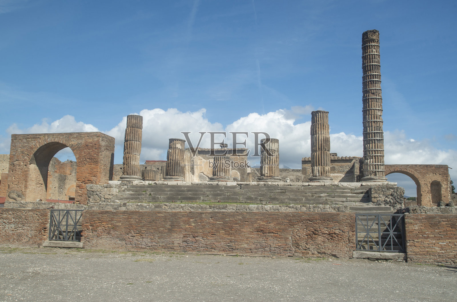 欧洲意大利庞贝广场的废墟照片摄影图片