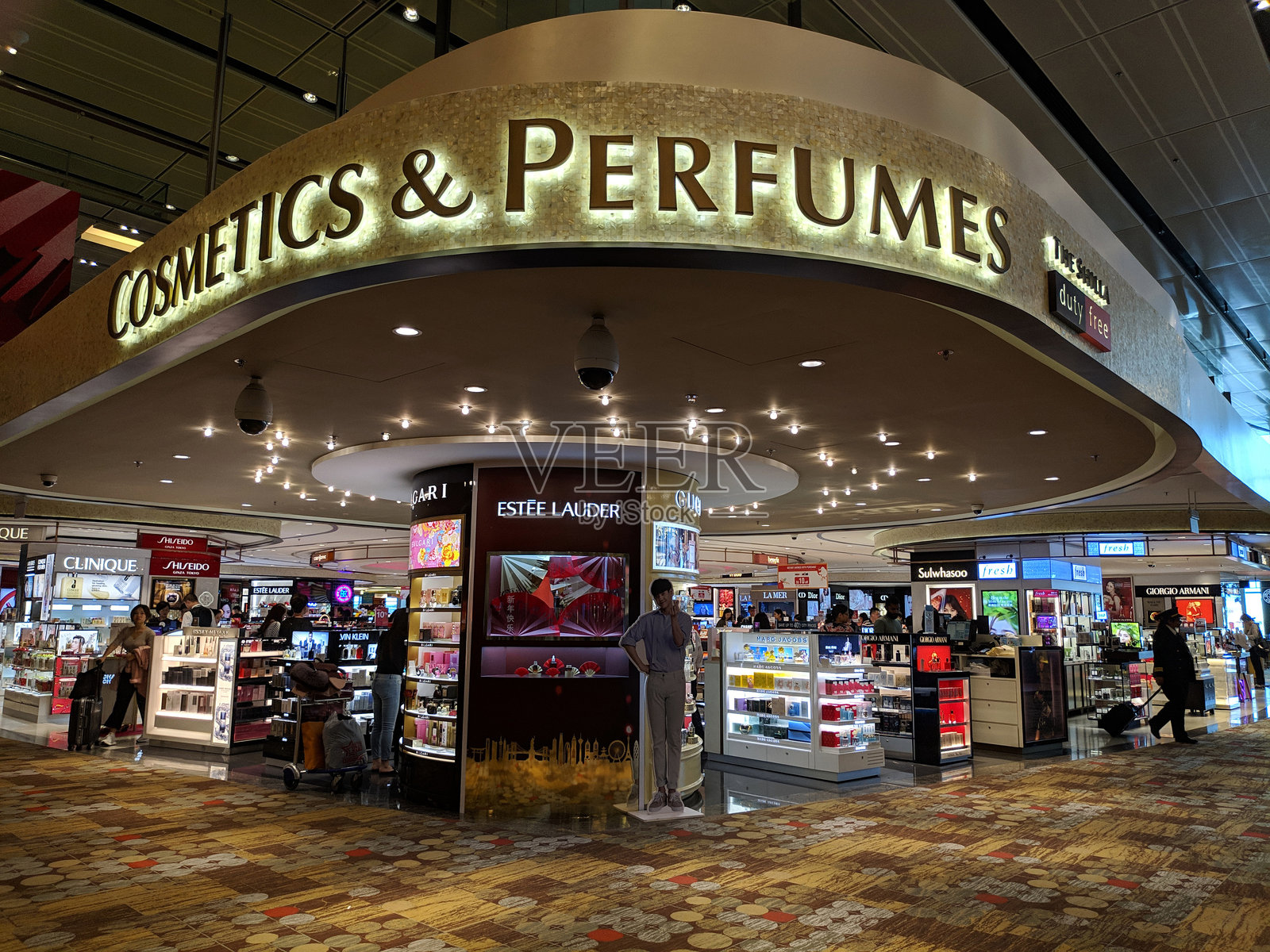 樟宜机场的化妆品店照片摄影图片