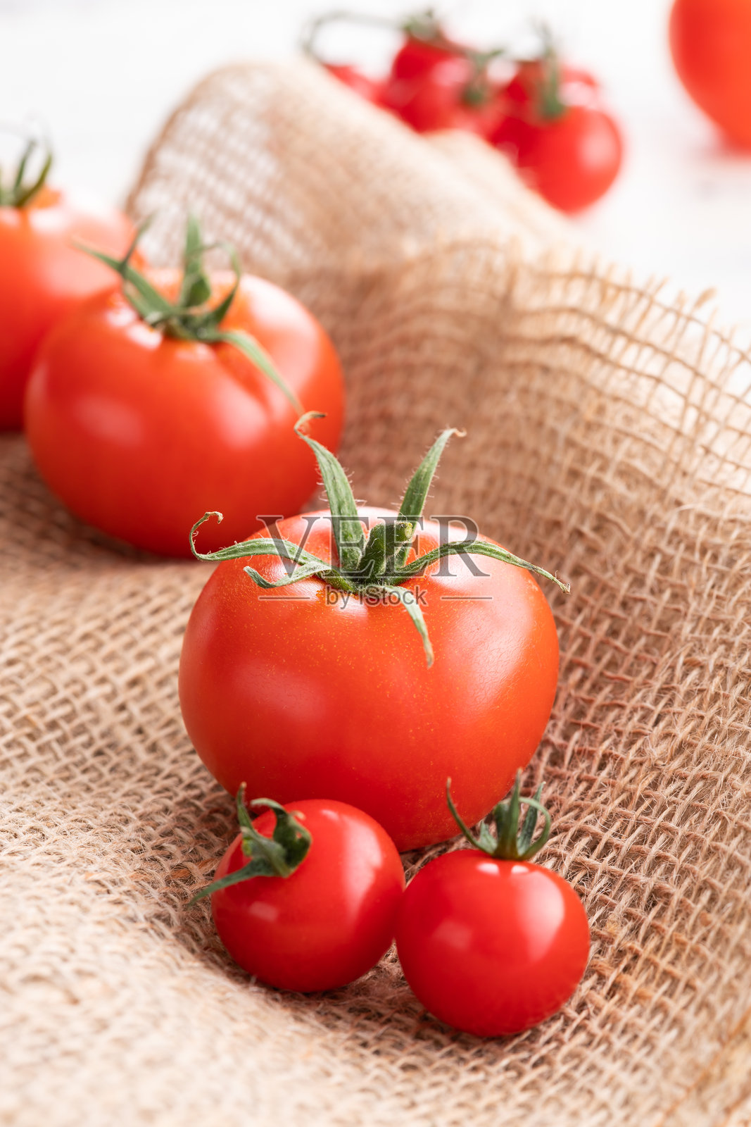 西红柿和圣女果照片摄影图片