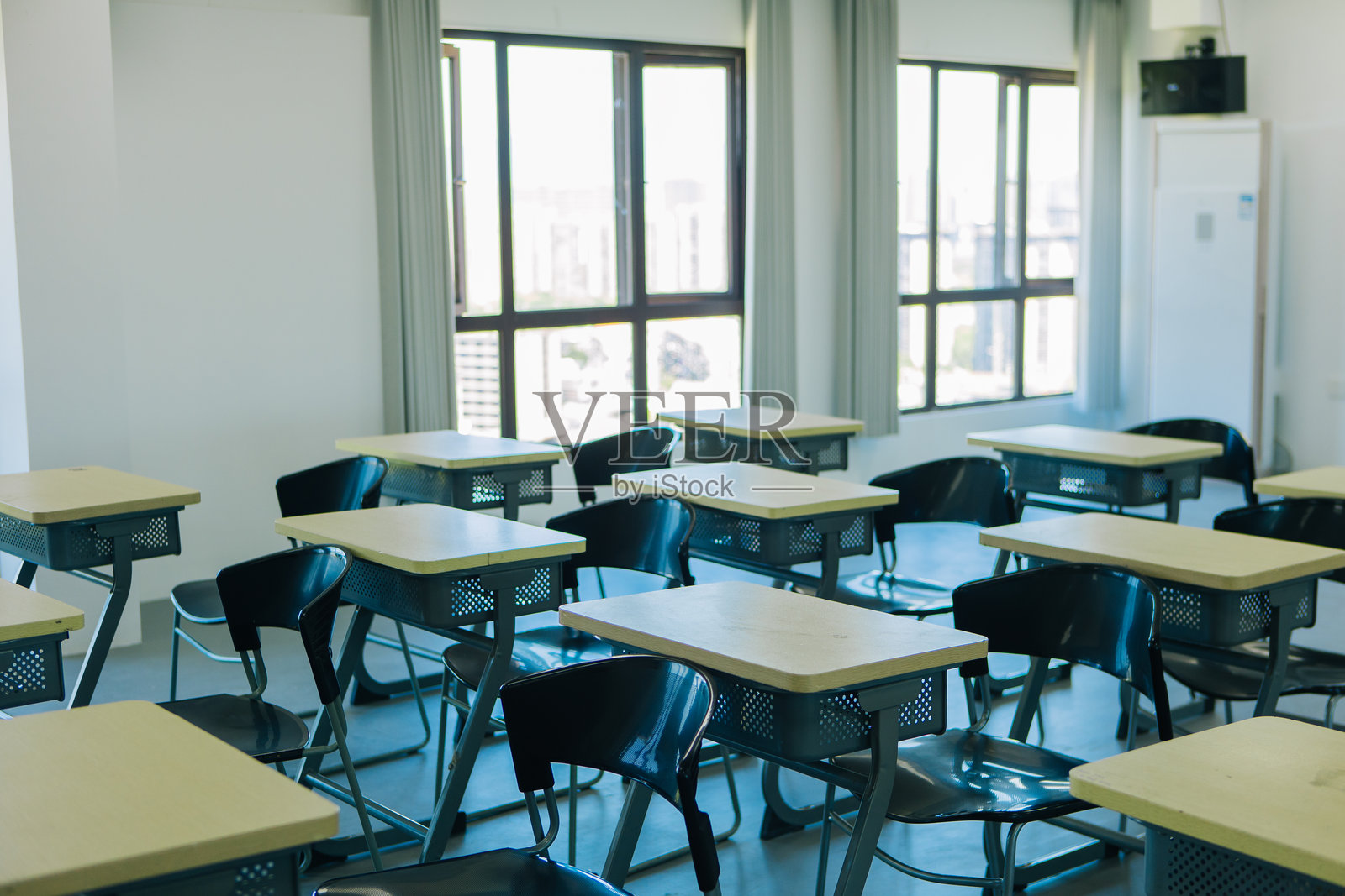 考场、教室、课桌、书房、笔试照片摄影图片