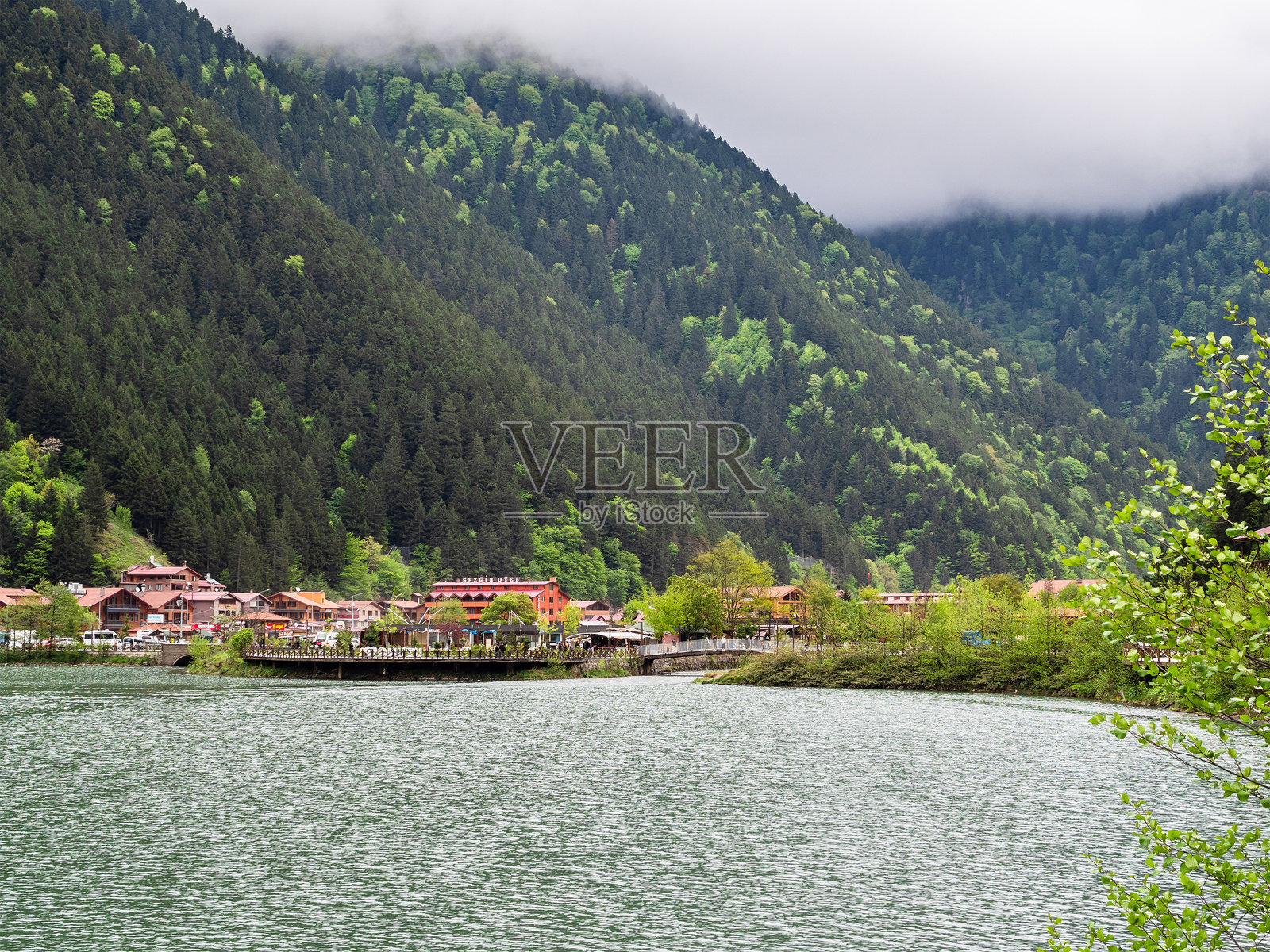 乌松戈尔湖沿岸乌松戈尔村的酒店照片摄影图片
