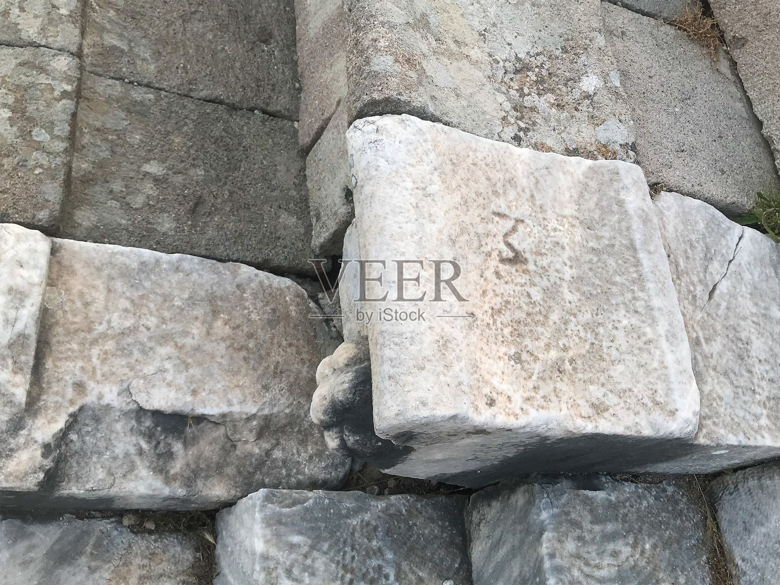 佩加蒙市阿斯克勒皮俄翁剧院的长椅照片摄影图片