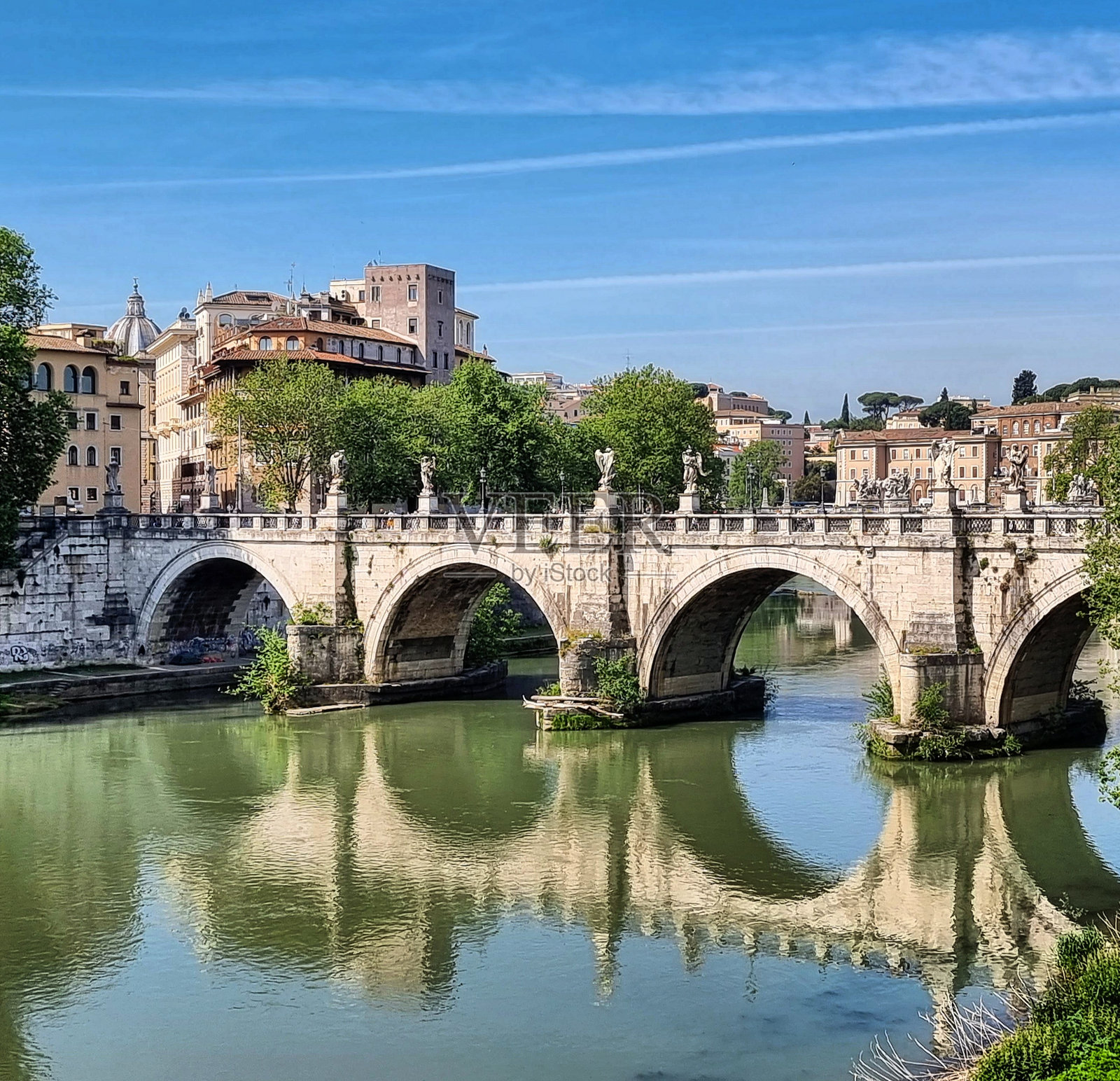 罗马的圣安吉洛桥照片摄影图片