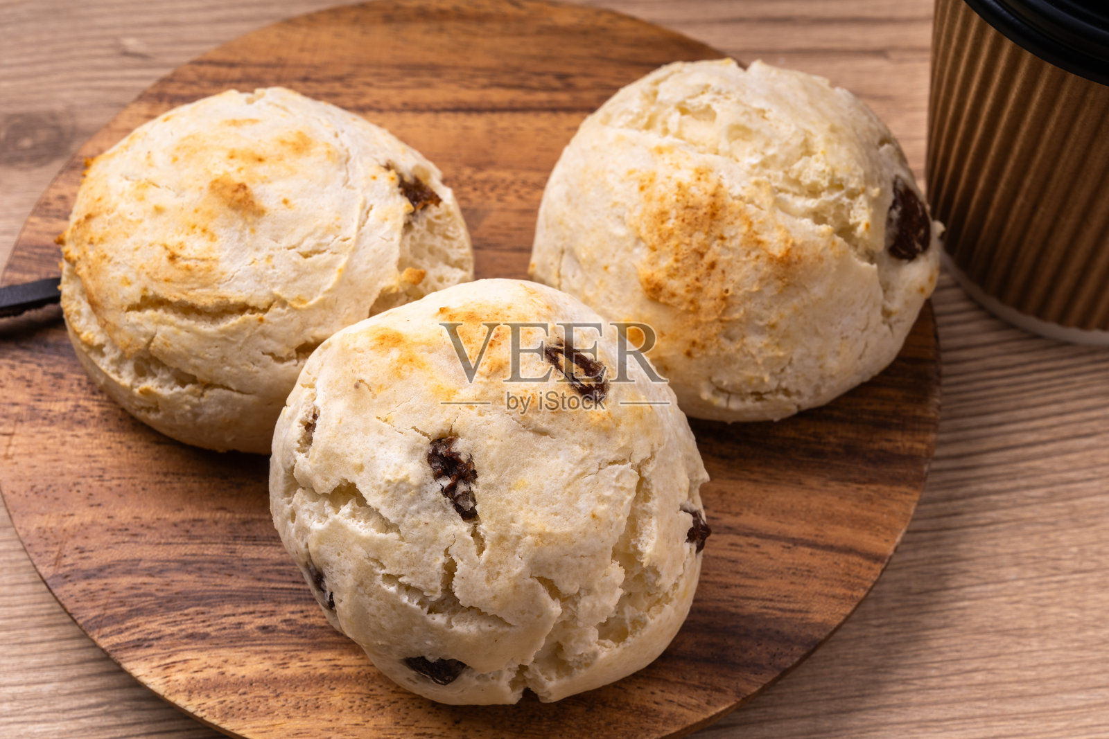 朗姆酒葡萄干烤饼照片摄影图片