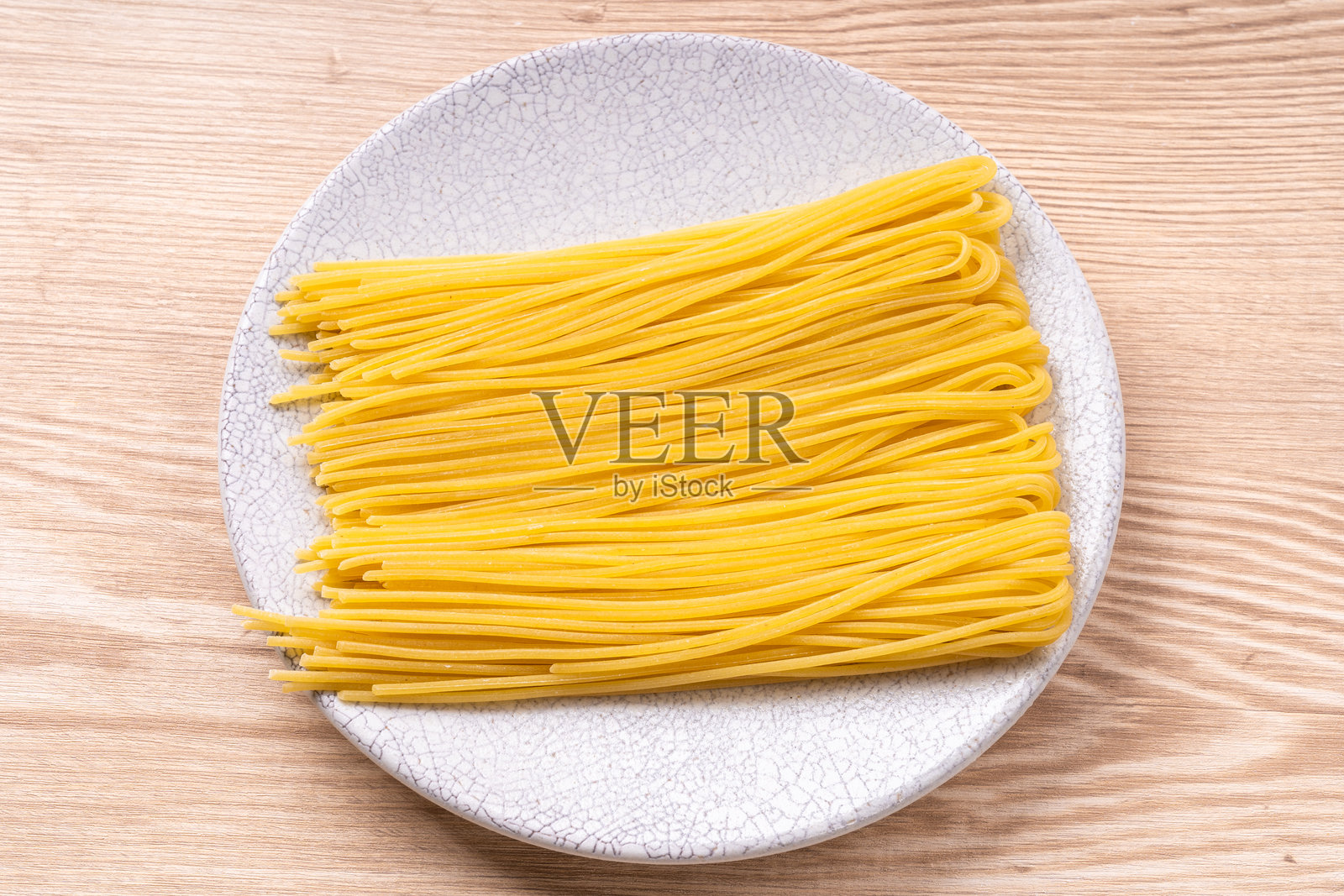 新鲜面食(意大利面)照片摄影图片