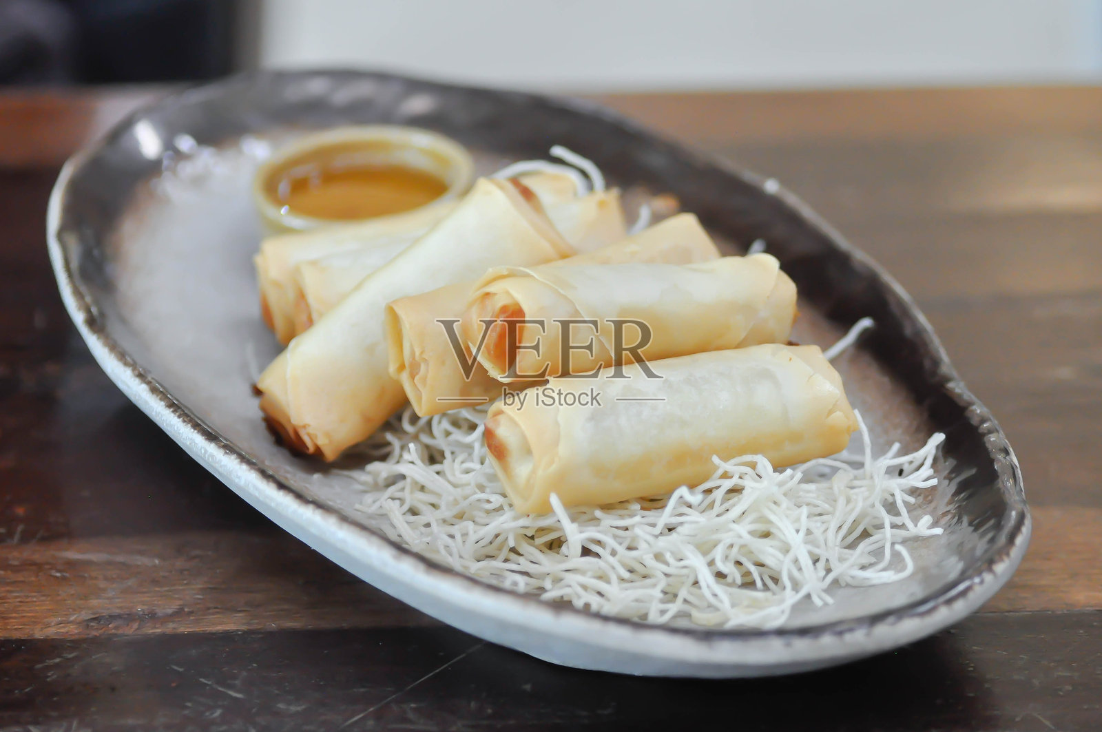 春卷、油炸春卷、粉丝卷、油炸春卷、油炸春卷照片摄影图片
