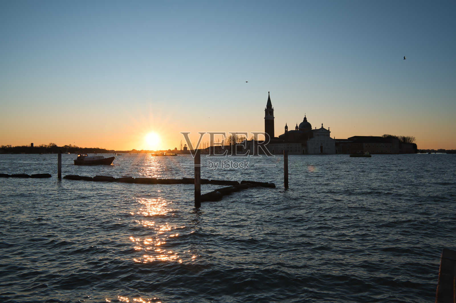 圣乔治马焦雷教堂和日出照片摄影图片