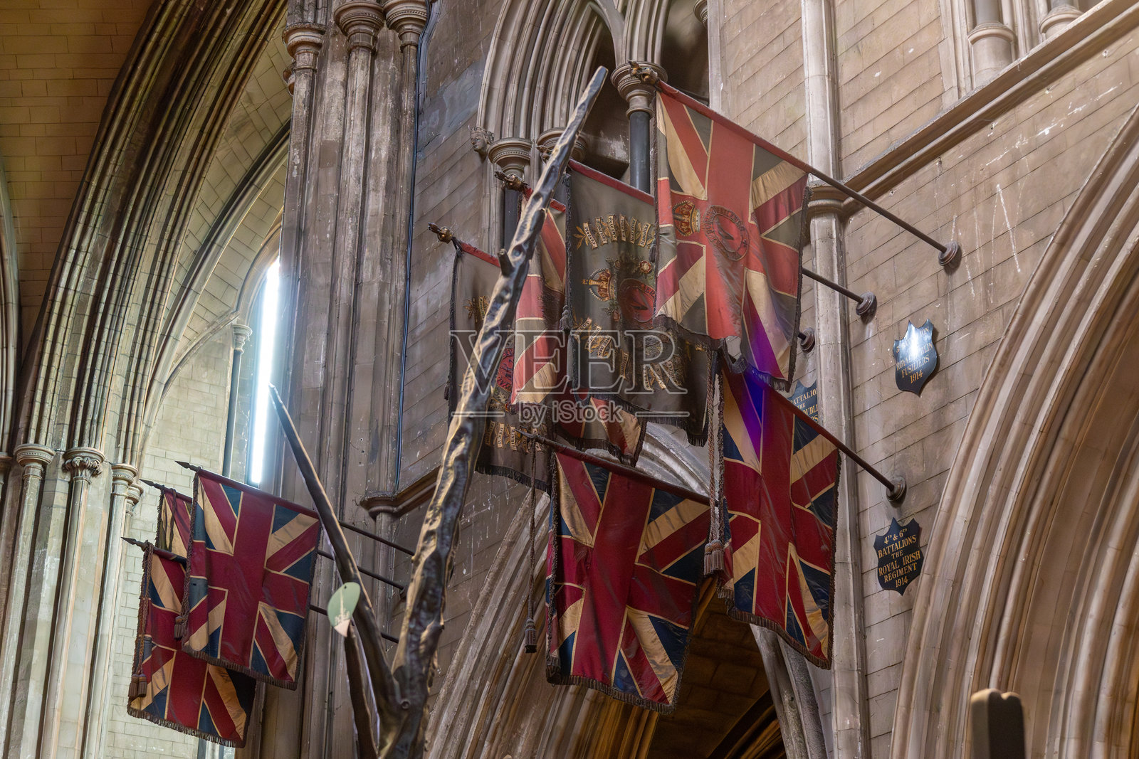 圣帕特里克大教堂的爱尔兰军团旗帜照片摄影图片