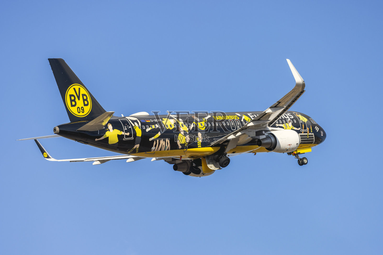 特殊颜色的欧洲之翼空客A320照片摄影图片