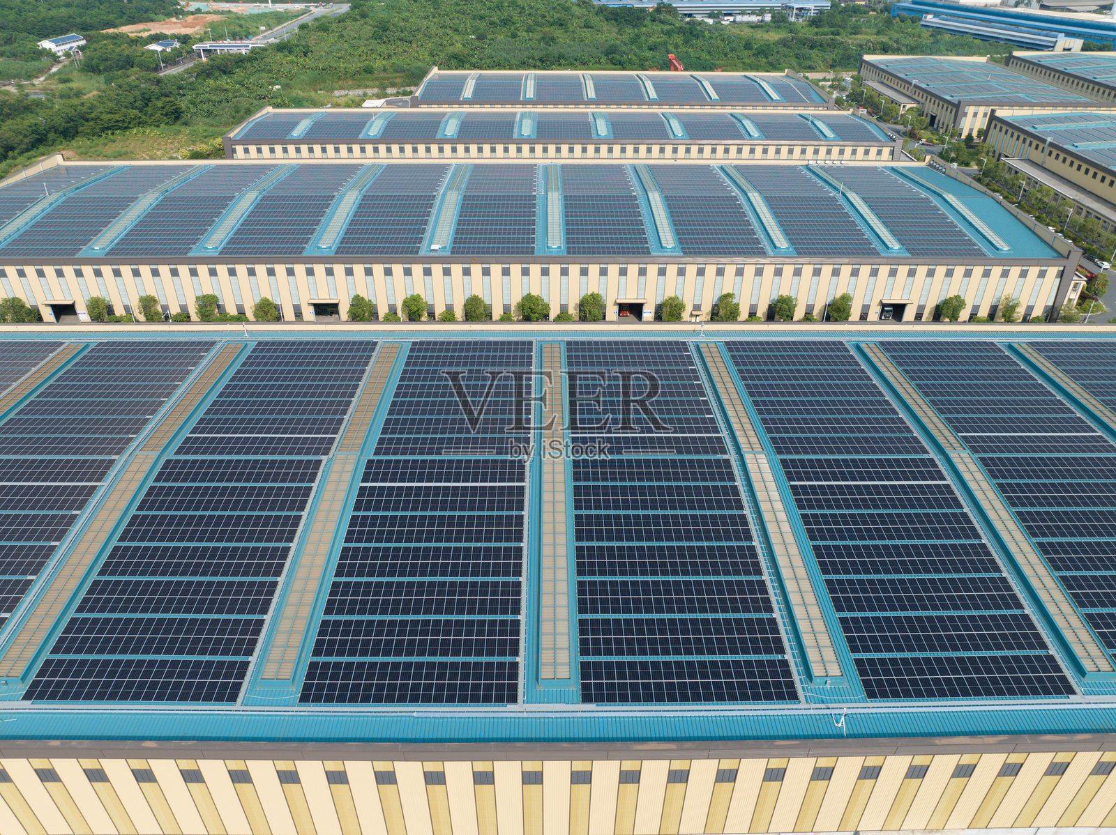 楼顶太阳能发电照片摄影图片