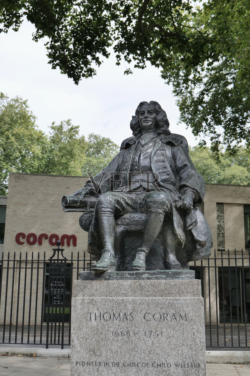 托马斯·科拉姆雕像伦敦照片摄影图片