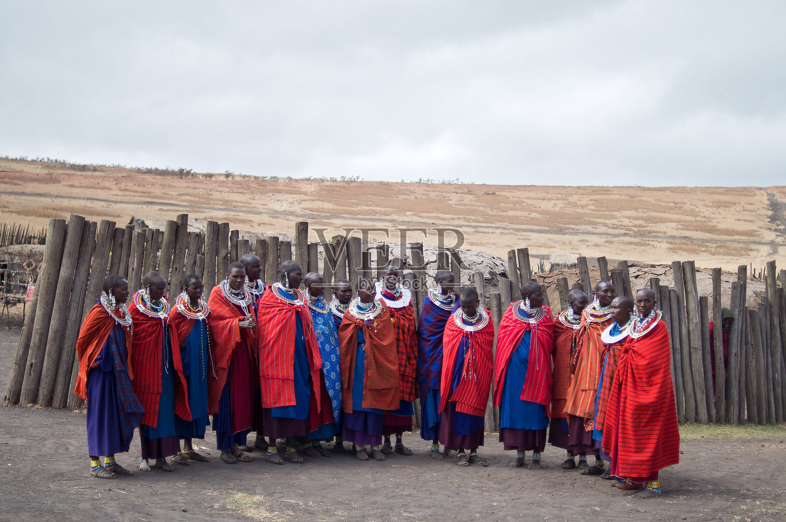 坦桑尼亚恩戈罗恩戈罗火山口地区的马赛村照片摄影图片
