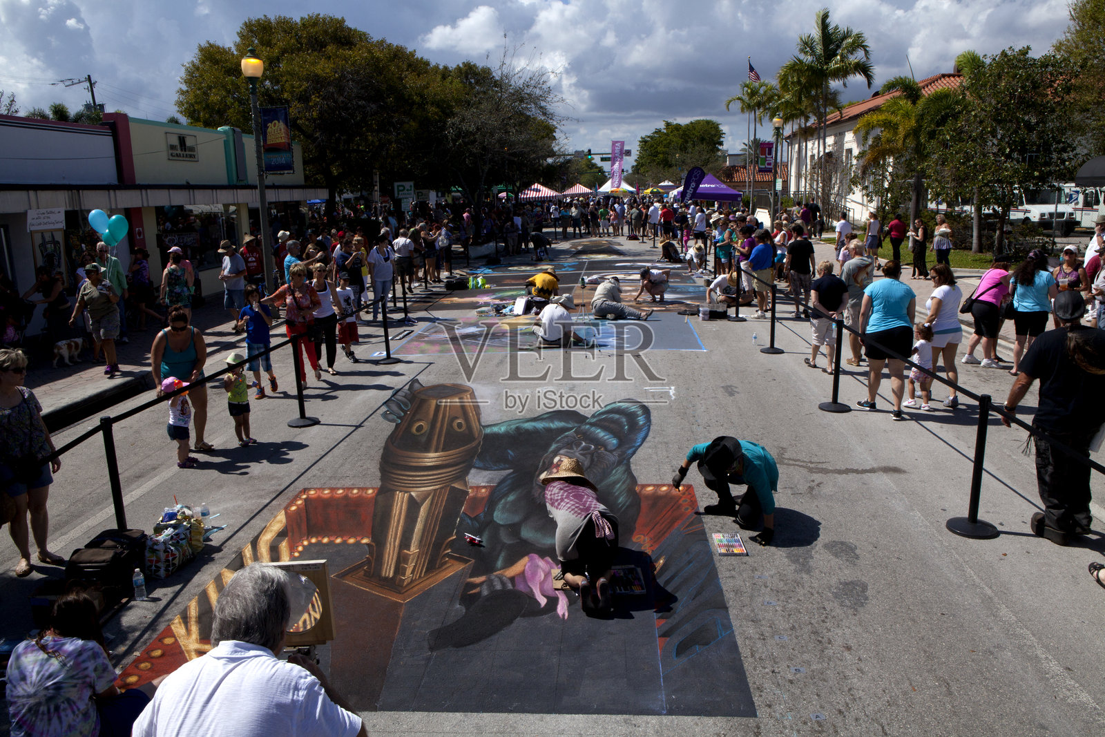 一年一度的沃斯湖佛罗里达街头绘画节照片摄影图片