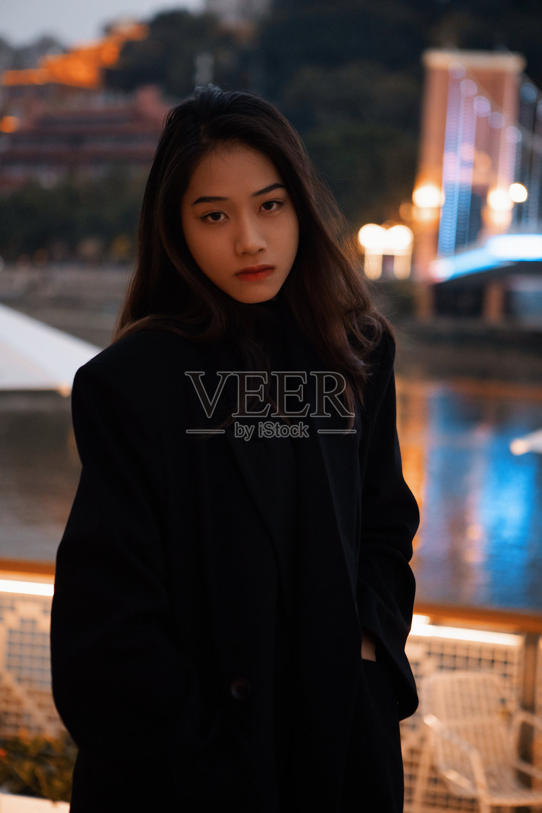 咖啡店休息，美女，肖像照片摄影图片