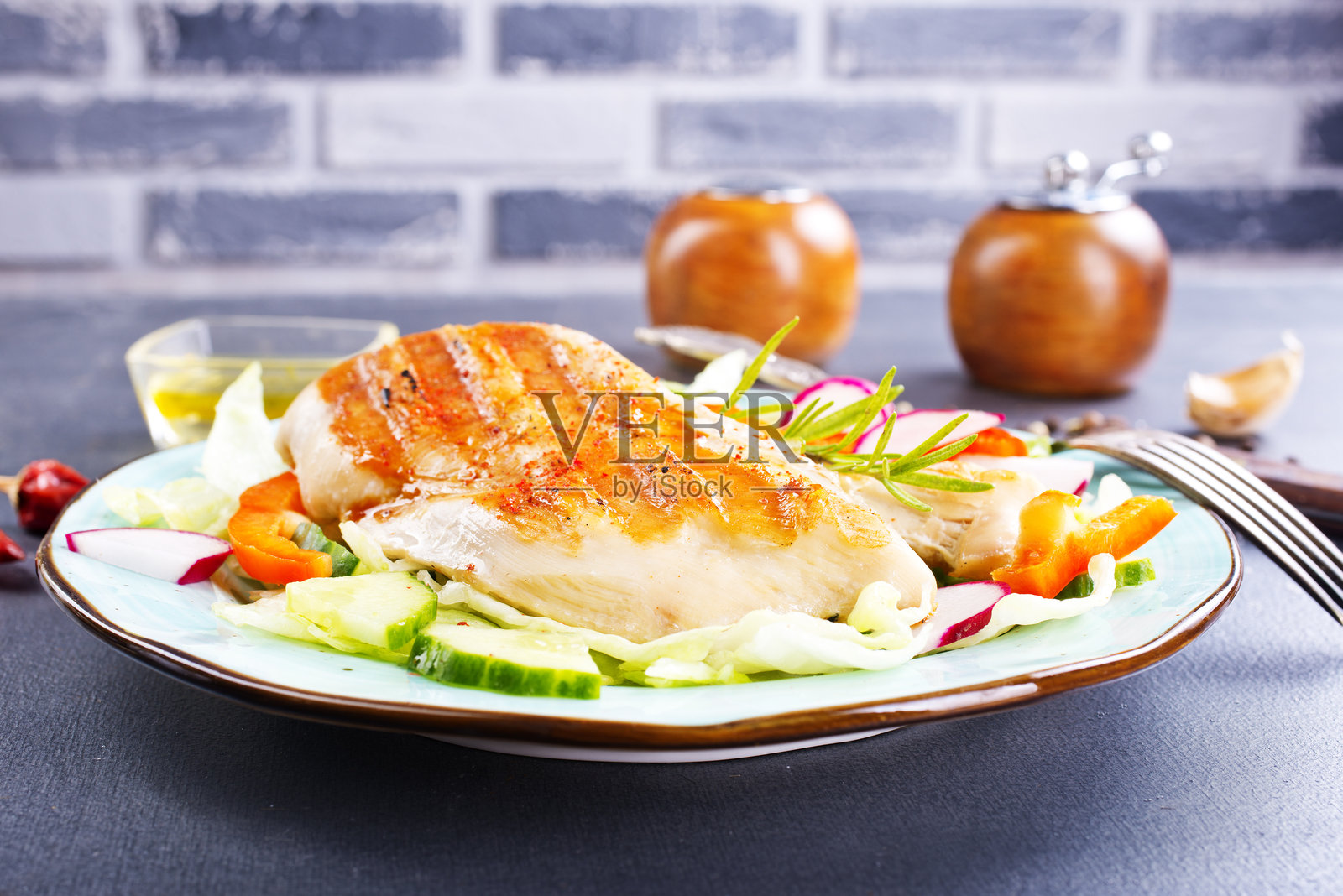 蜜汁糖醋鸡胸肉照片摄影图片