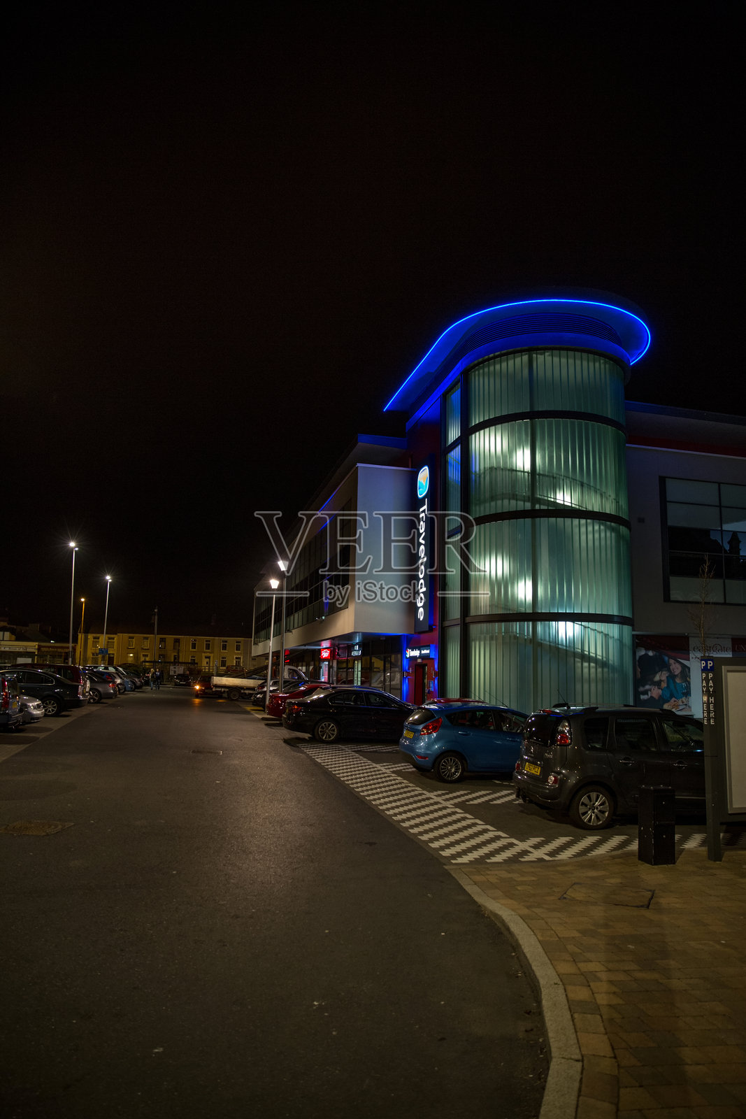 Travelodge酒店夜景照片摄影图片