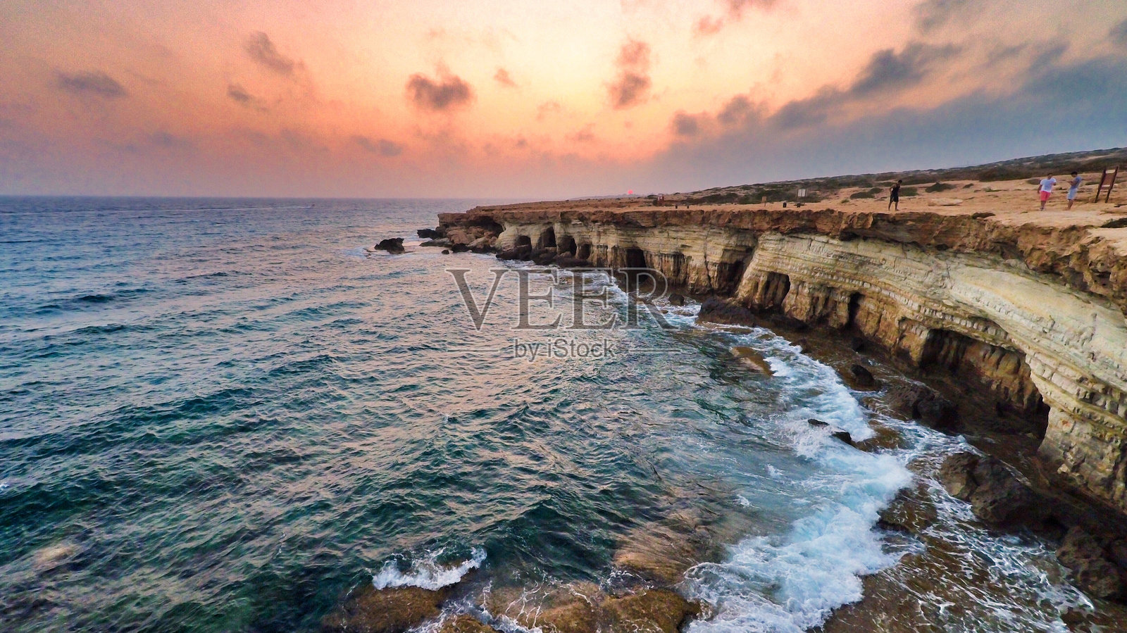 日落时大海对天空的风景照片摄影图片