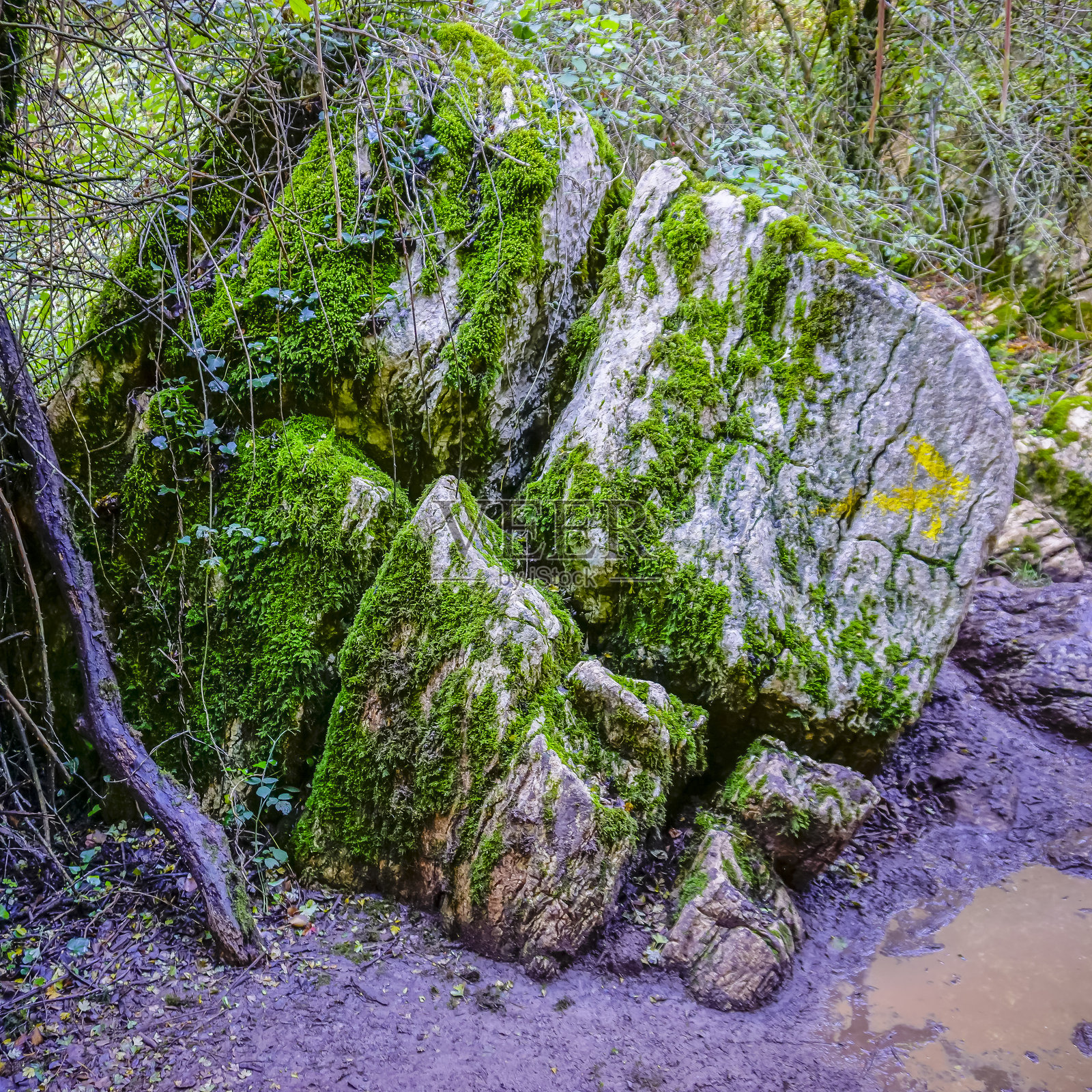 马拉加省Torcal de Antequera的岩层形状奇特照片摄影图片