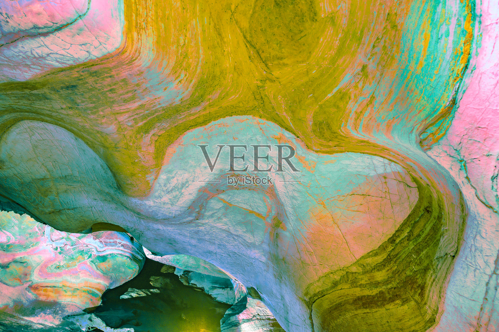 清迈省孔汗国家公园的彩虹洞照片摄影图片