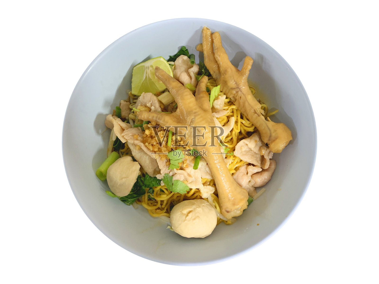 碗里有猪肉鸡肉面照片摄影图片