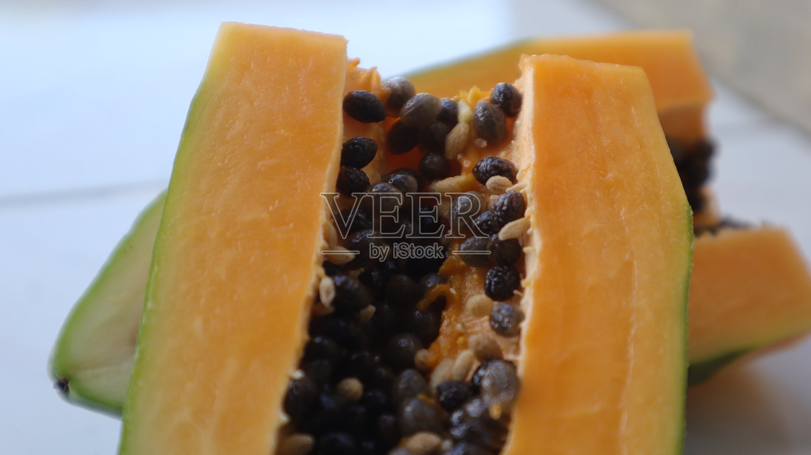 新鲜成熟的木瓜果实照片摄影图片