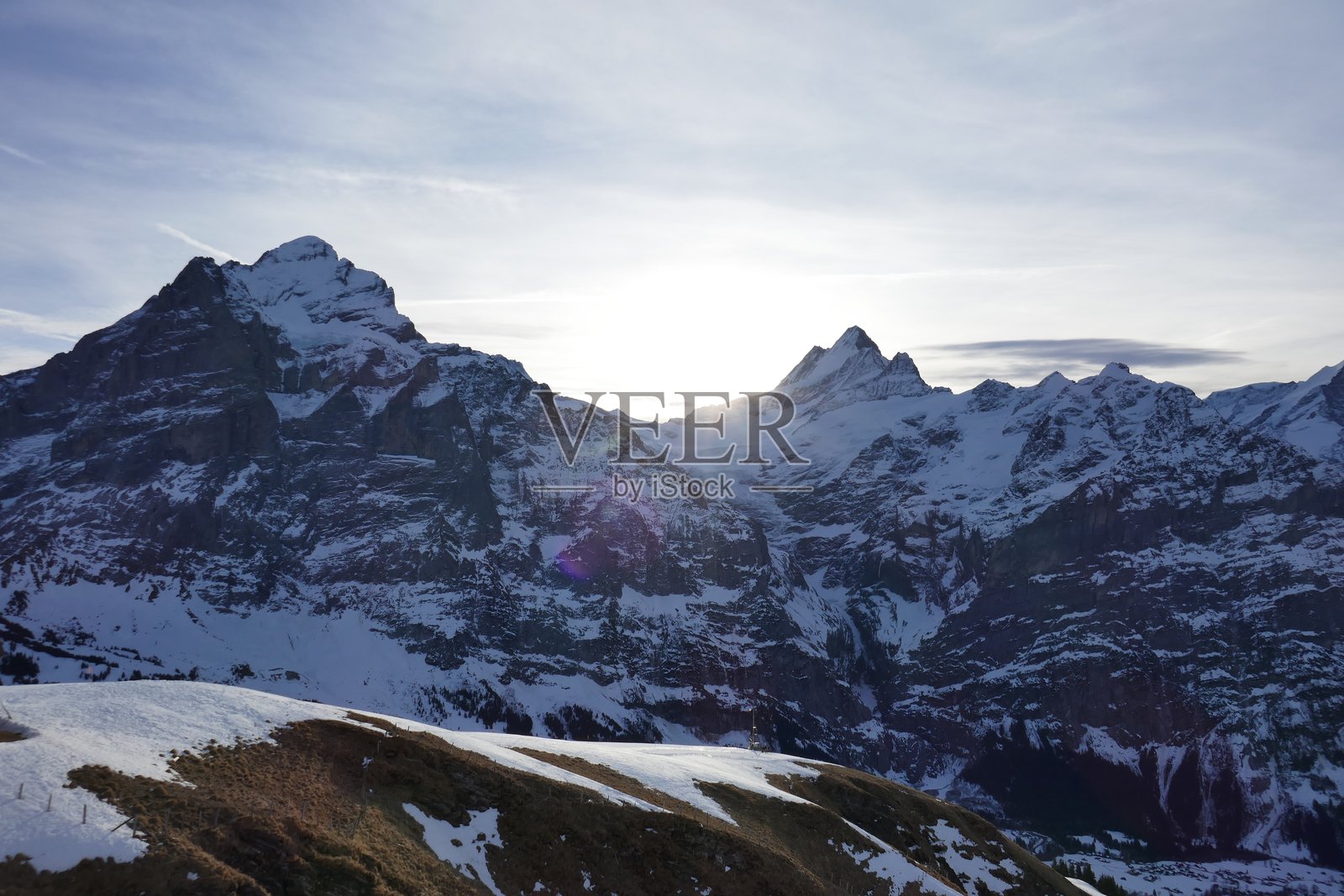 瑞士格林德沃第一山照片摄影图片