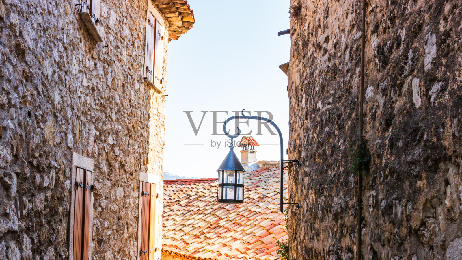 埃兹村，法国里维埃拉普罗旺斯的中世纪村庄照片摄影图片