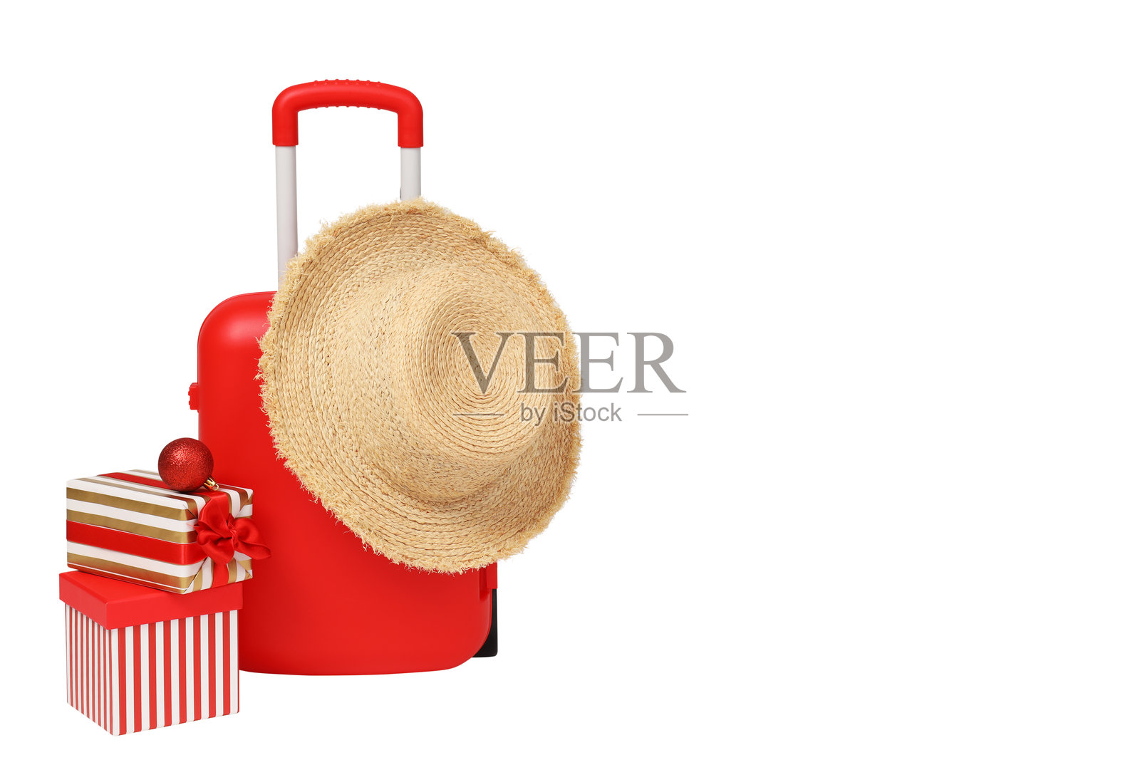 PNG，行李箱，礼盒和草帽，孤立在白色背景上照片摄影图片