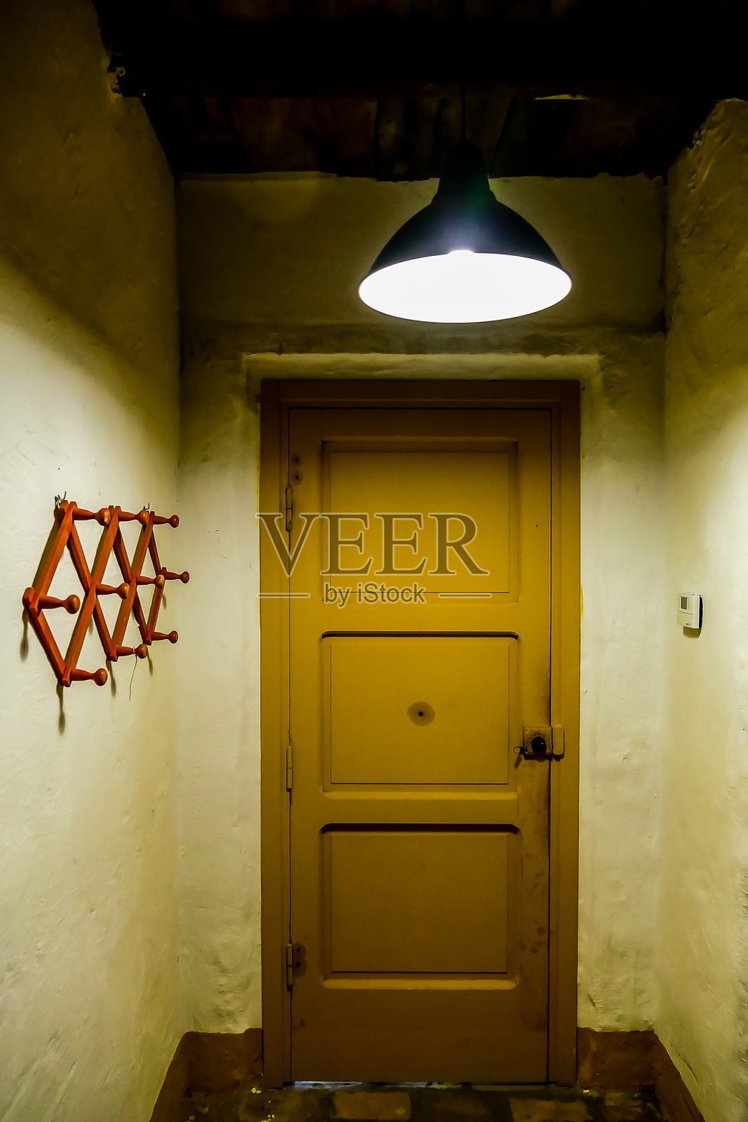 一座古老的意大利乡村农舍的内部照片摄影图片