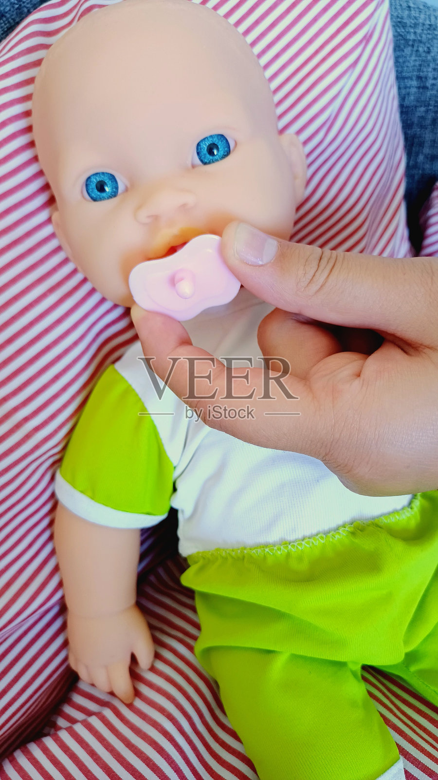 洋娃娃。玩具照片摄影图片