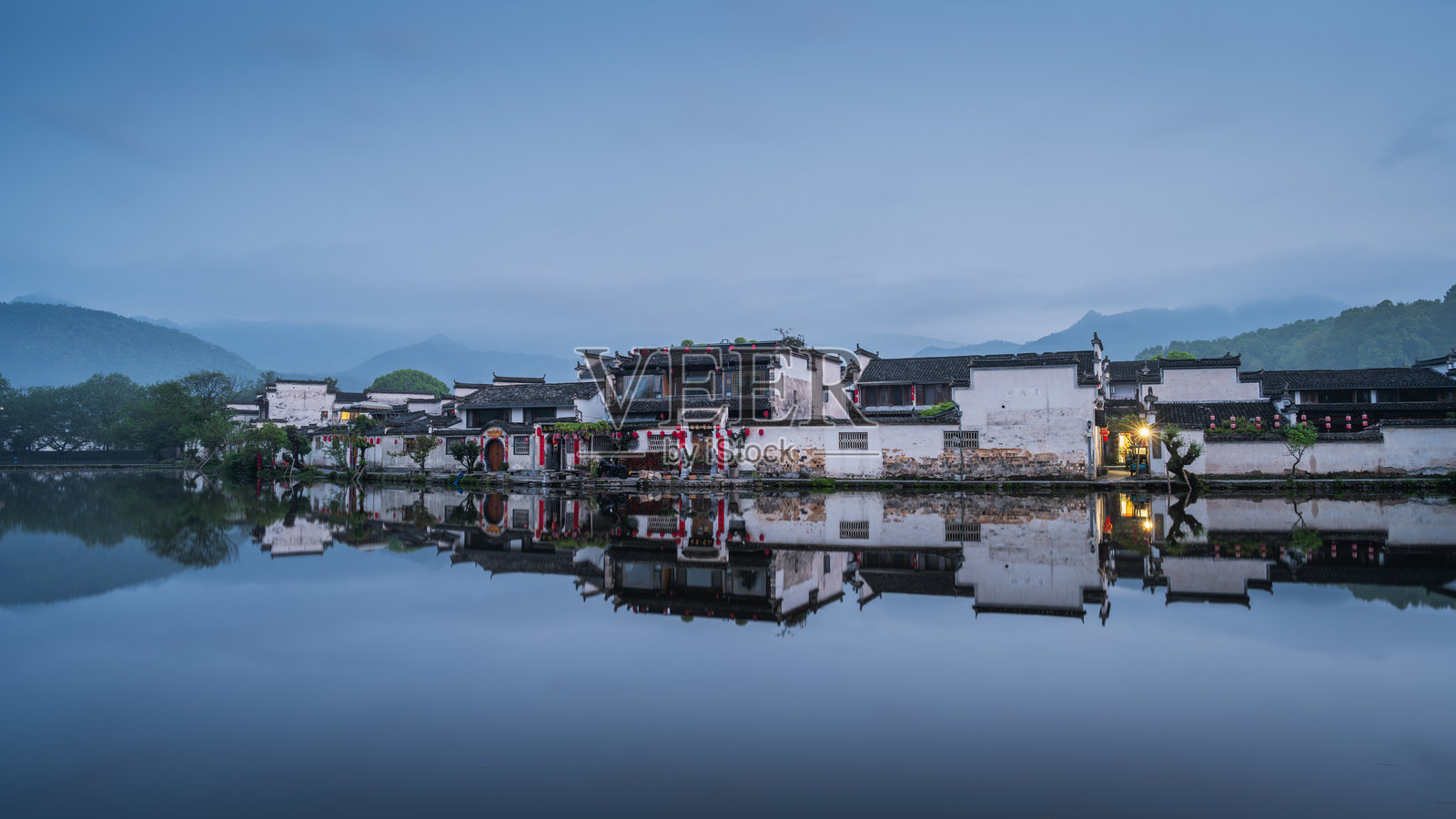 中国安徽省宜县宏村风景区风景照片摄影图片