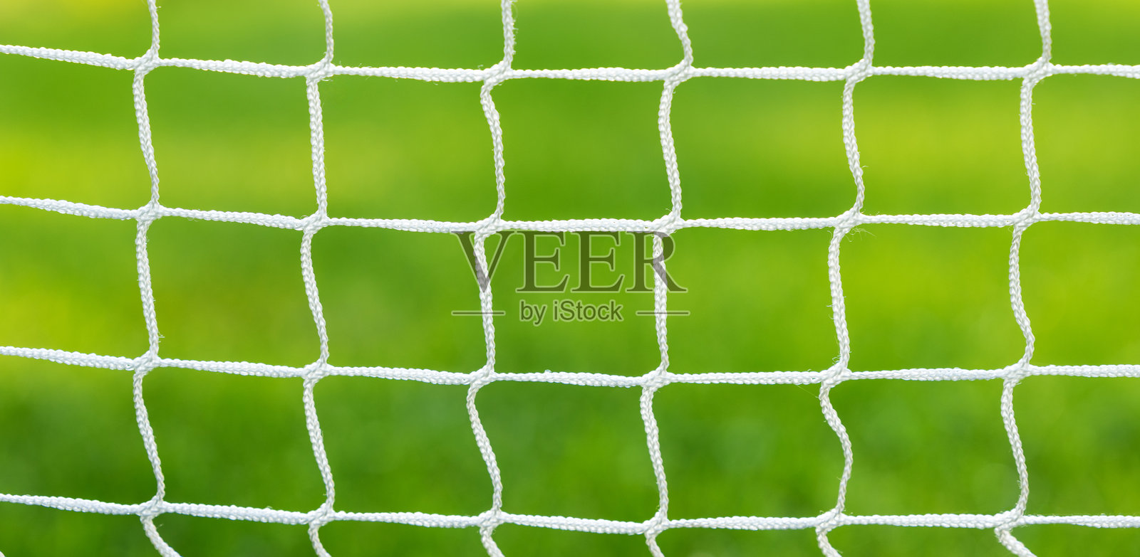 足球足球球门网特写绿草背景照片摄影图片