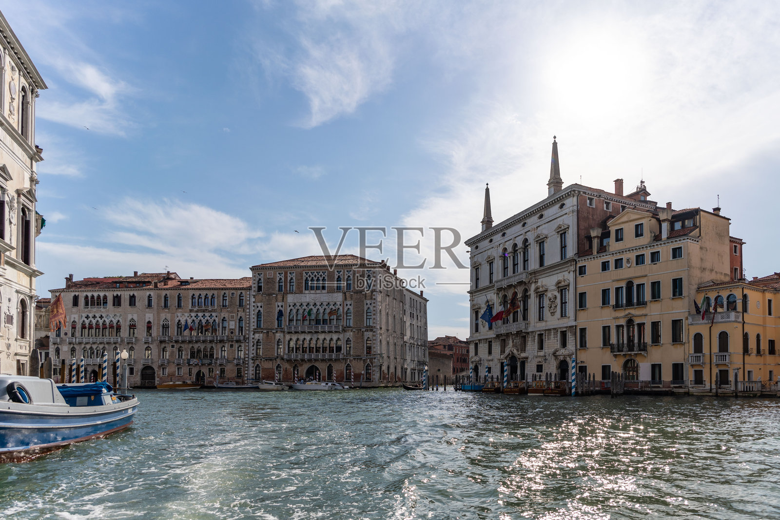 威尼斯从运河乘船旅行照片摄影图片