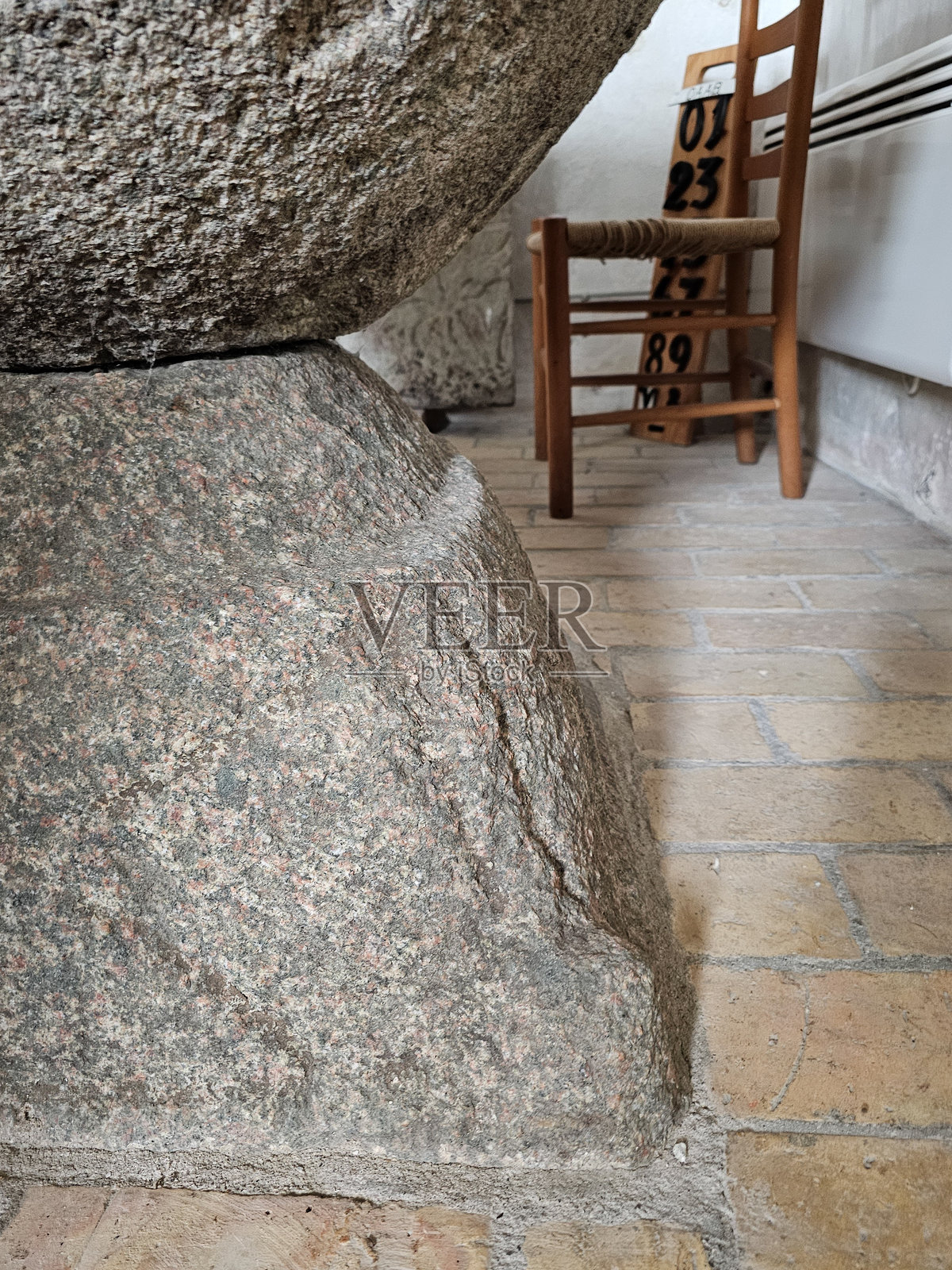 阿尔罗美丽的小教堂照片摄影图片