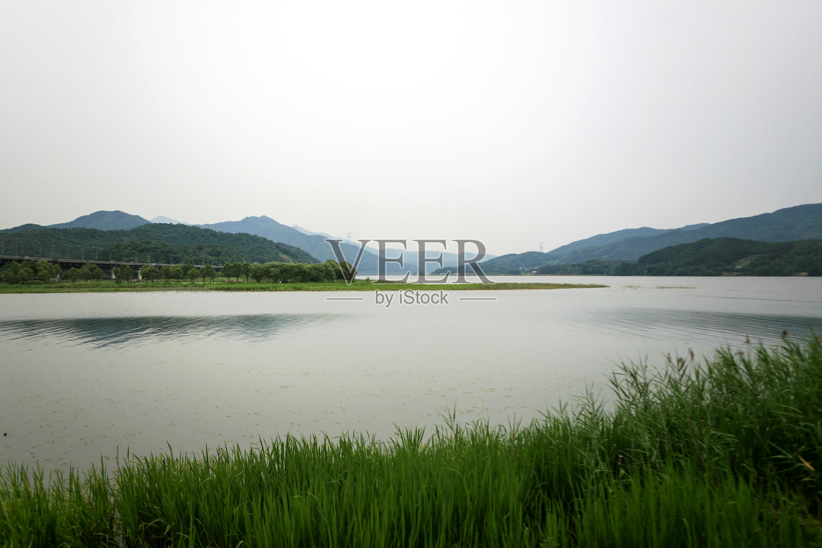 湖畔风景照片摄影图片