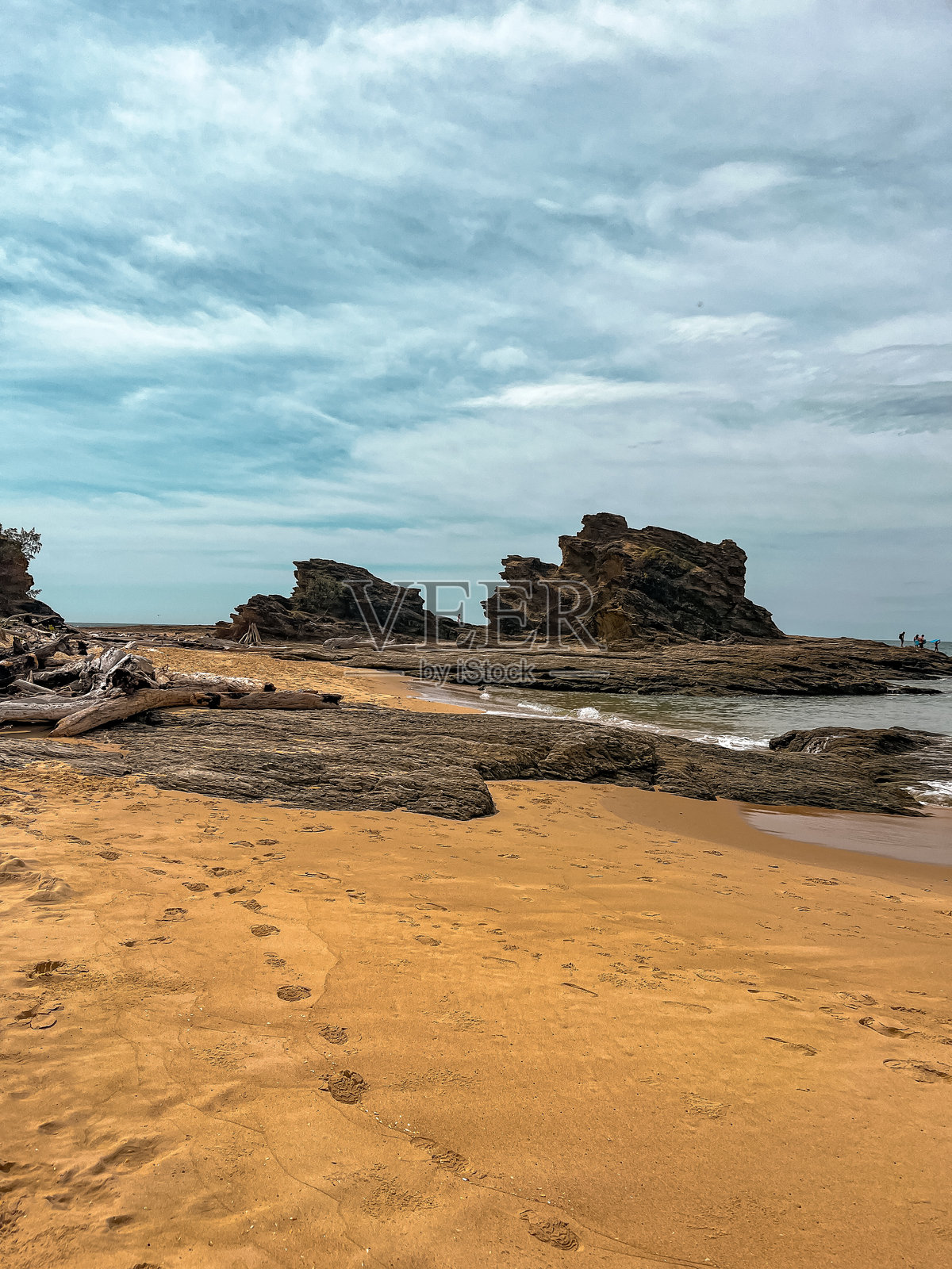 海岸上的岩石照片摄影图片