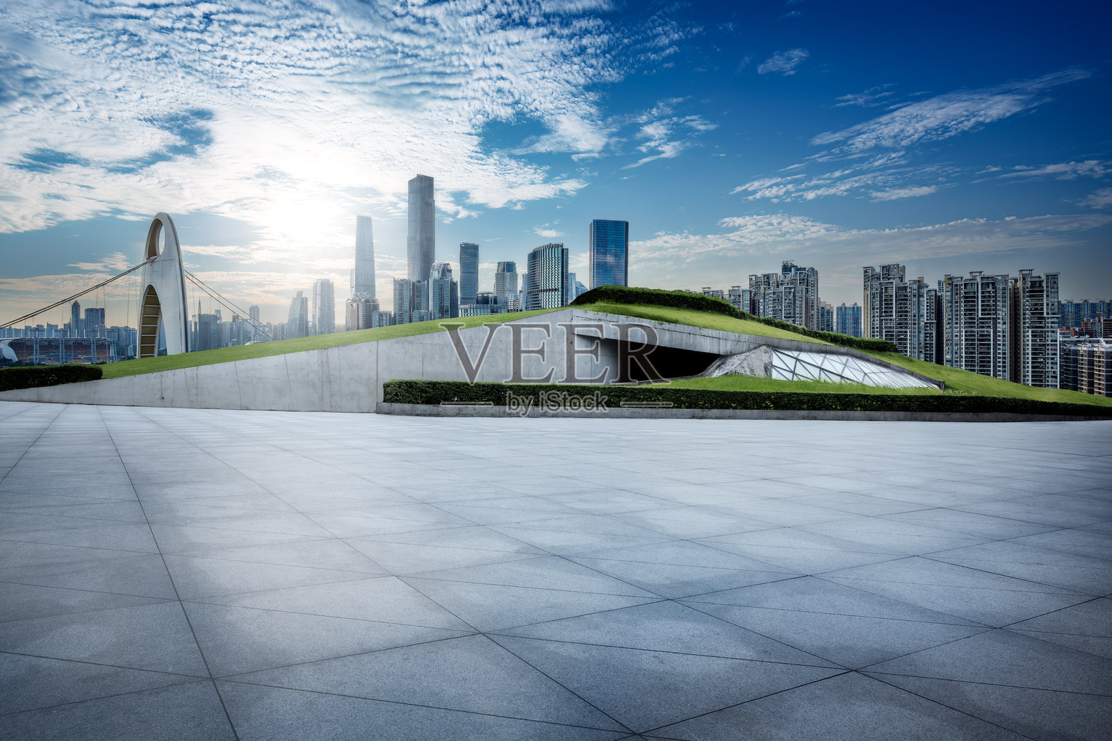 空砖地板与城市景观在现代城市照片摄影图片