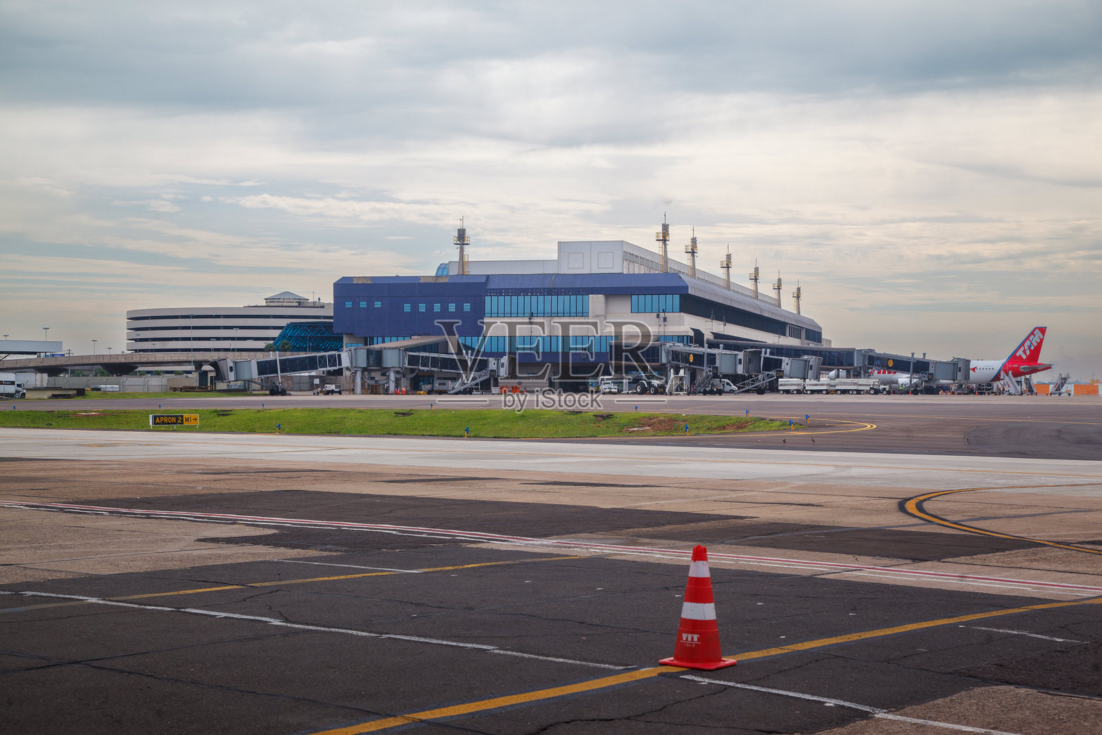 巴西南里奥格兰德州阿雷格里港的萨尔加多·菲略机场。照片摄影图片